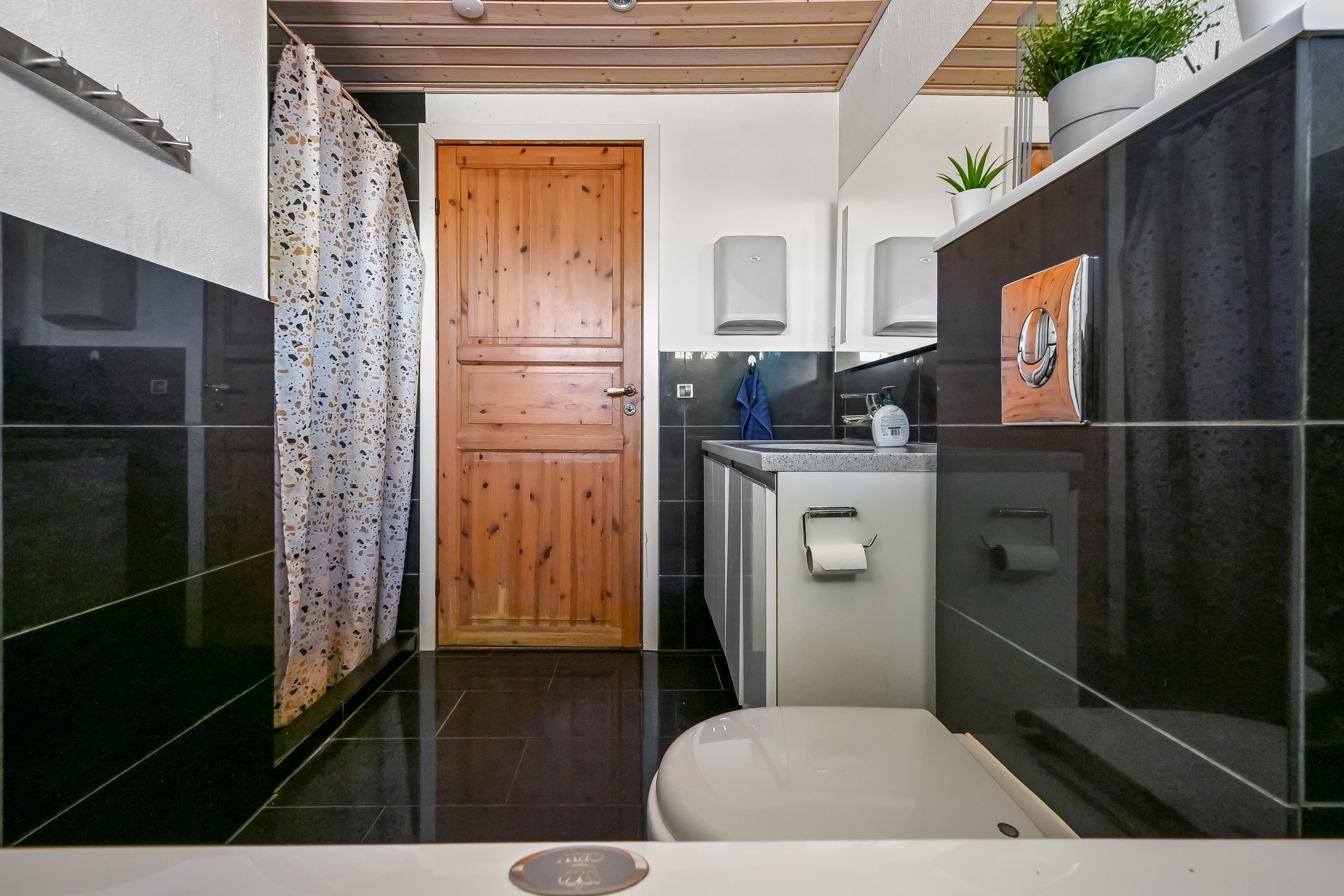 Fremhævet badeværelse billede i fuldskærmstilstand. Billede af Hjejlevej 155, 7451 Sunds