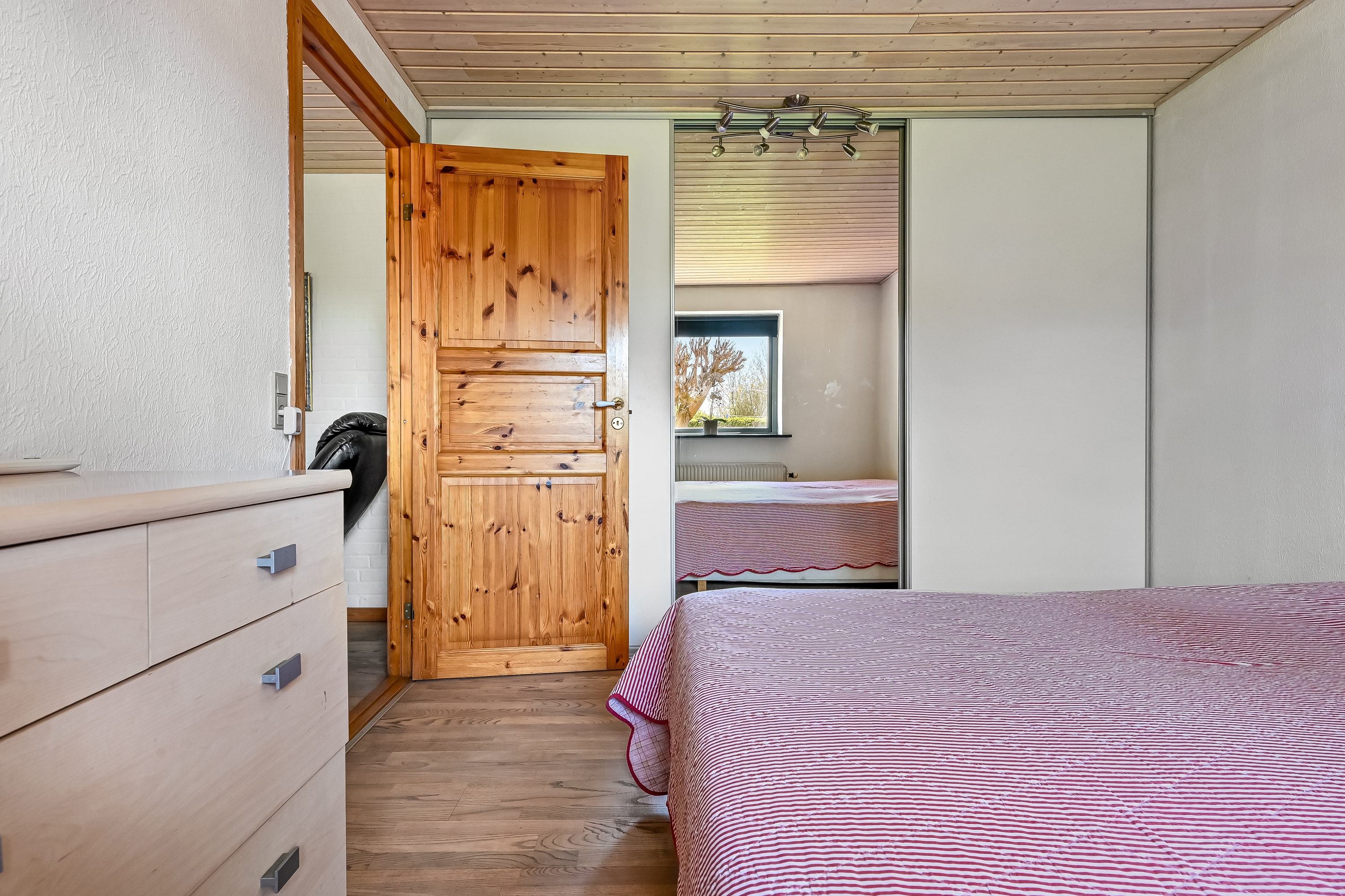 Fremhævet værelse billede i fuldskærmstilstand. Billede af Hjejlevej 155, 7451 Sunds