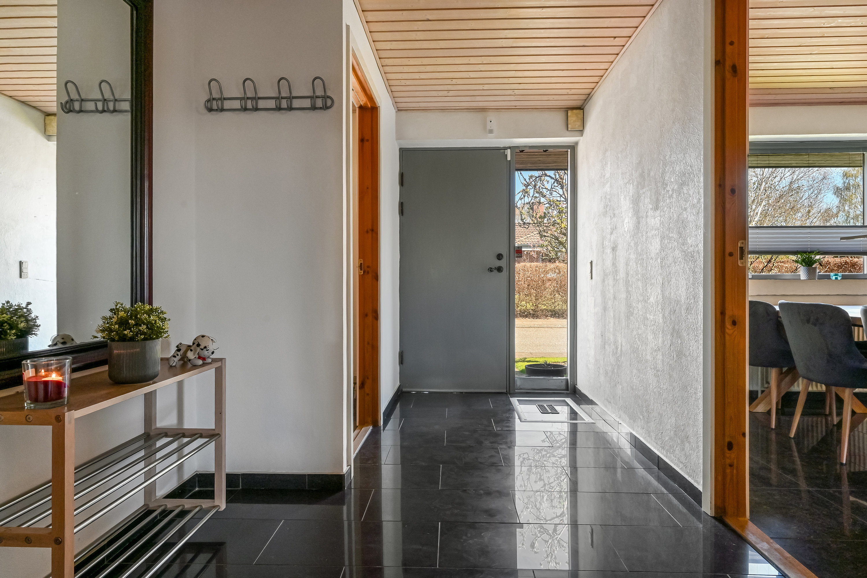 Fremhævet entré billede i fuldskærmstilstand. Billede af Hjejlevej 155, 7451 Sunds