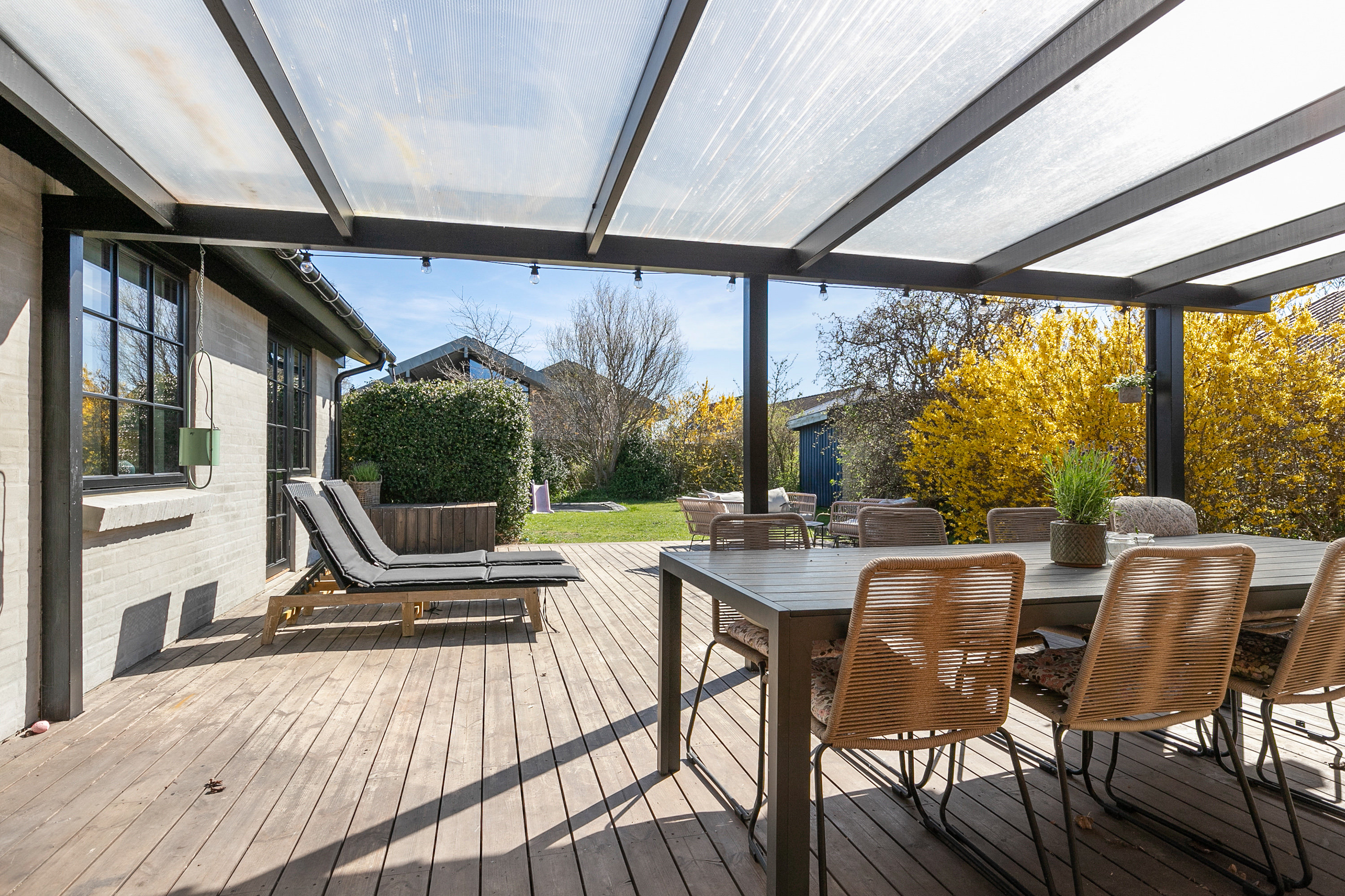 Fremhævet overdækket terrasse billede i fuldskærmstilstand. Billede af Høgevej 15, 9440 Aabybro