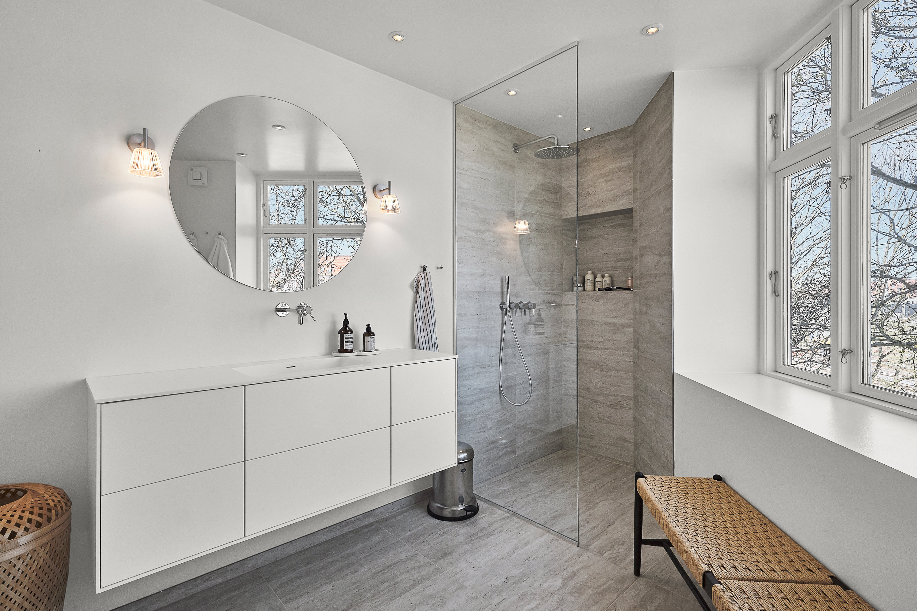 Fremhævet badeværelse billede i fuldskærmstilstand. Billede af Ewaldsgade 14, 1. tv., 8000 Aarhus C