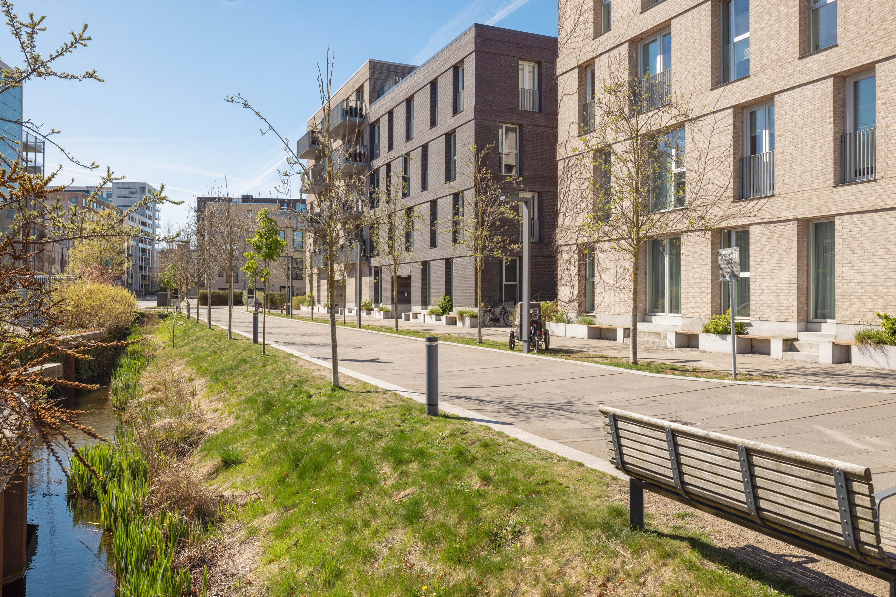 Fremhævet gårdmiljø billede i fuldskærmstilstand. Billede af Doris Lessings Vej 29, 1. tv., 2300 København S