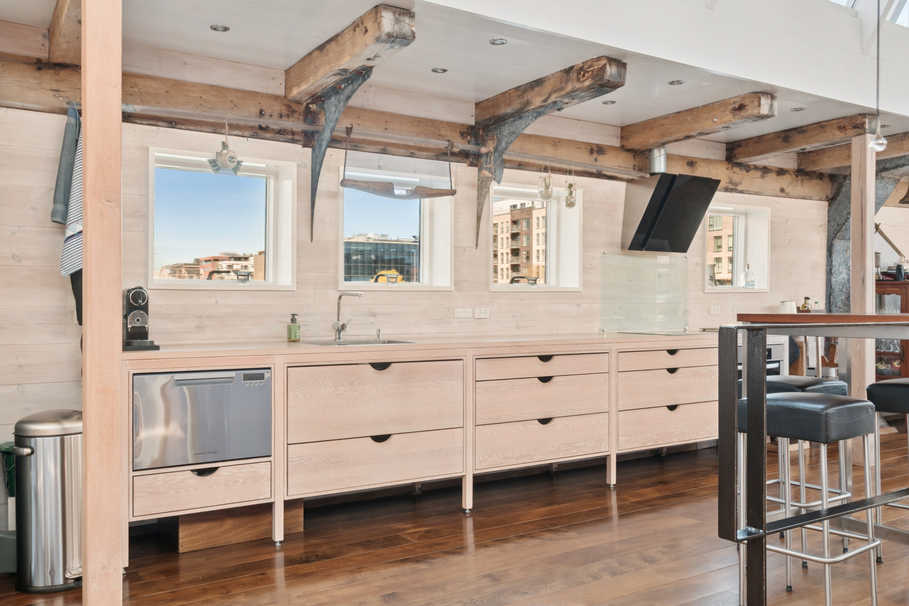 Fremhævet køkken billede i fuldskærmstilstand. Billede af Ben Websters Vej 65, 2450 København SV