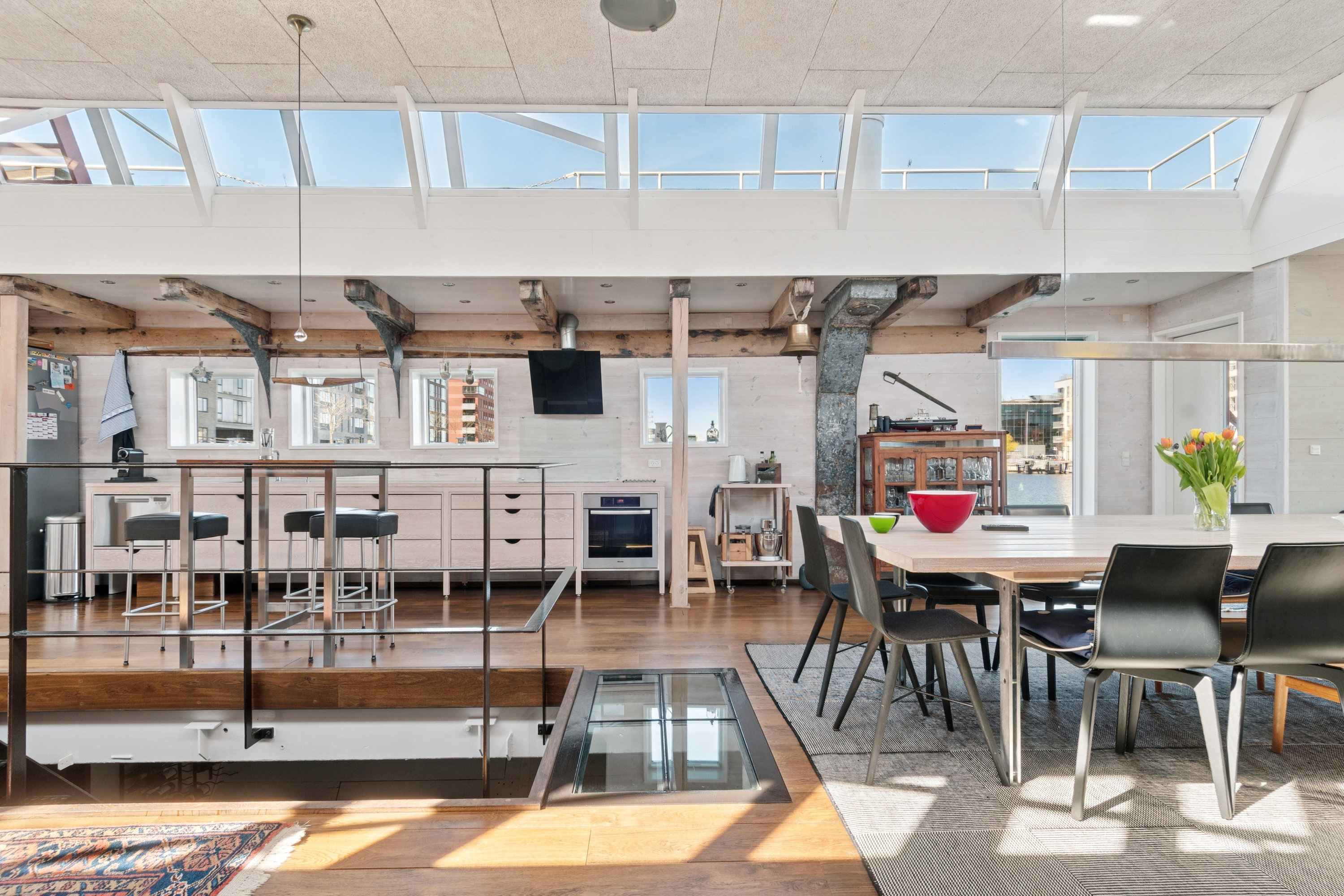 Fremhævet spisestue billede i fuldskærmstilstand. Billede af Ben Websters Vej 65, 2450 København SV