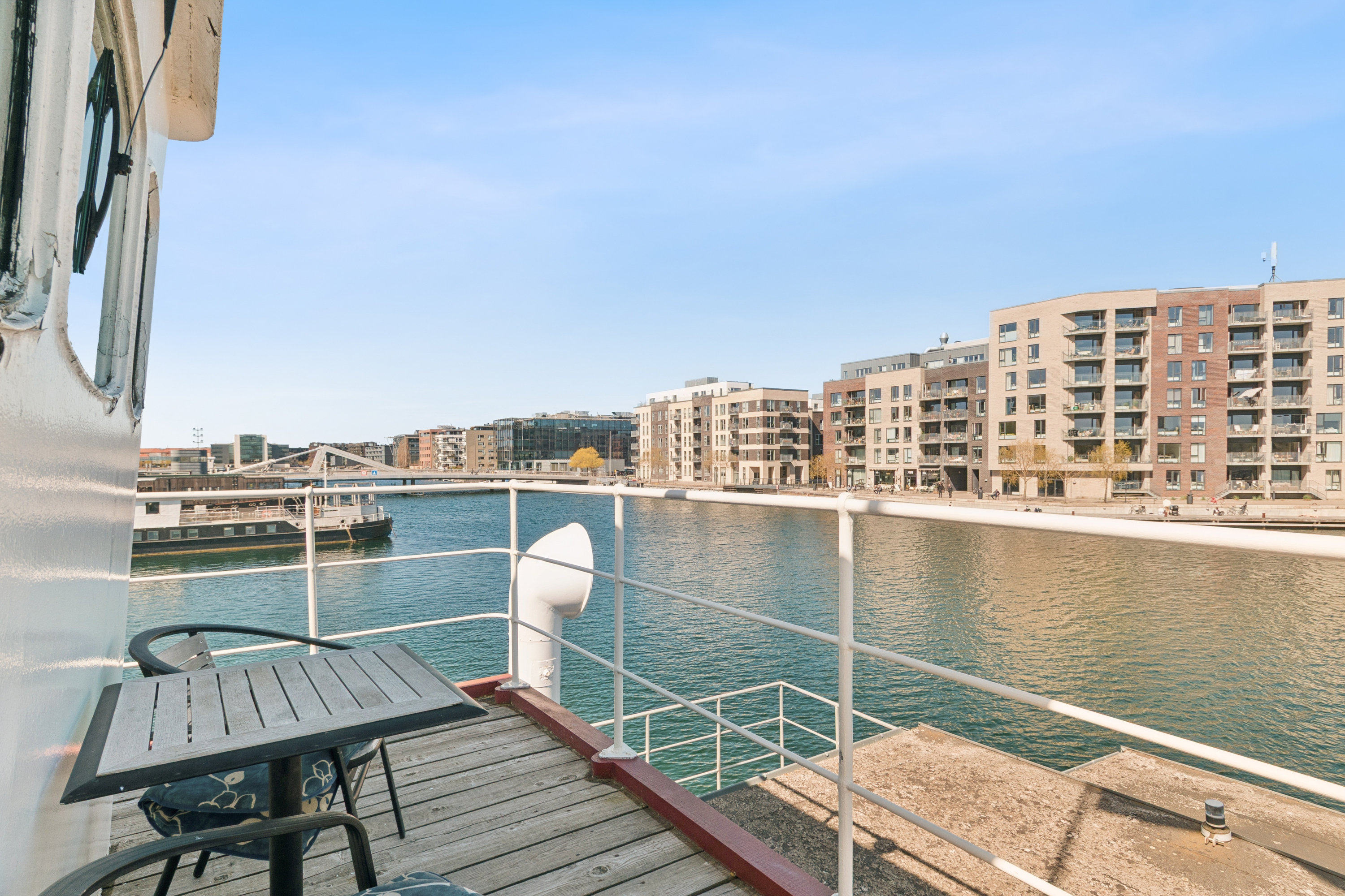 Fremhævet altan billede i fuldskærmstilstand. Billede af Ben Websters Vej 65, 2450 København SV