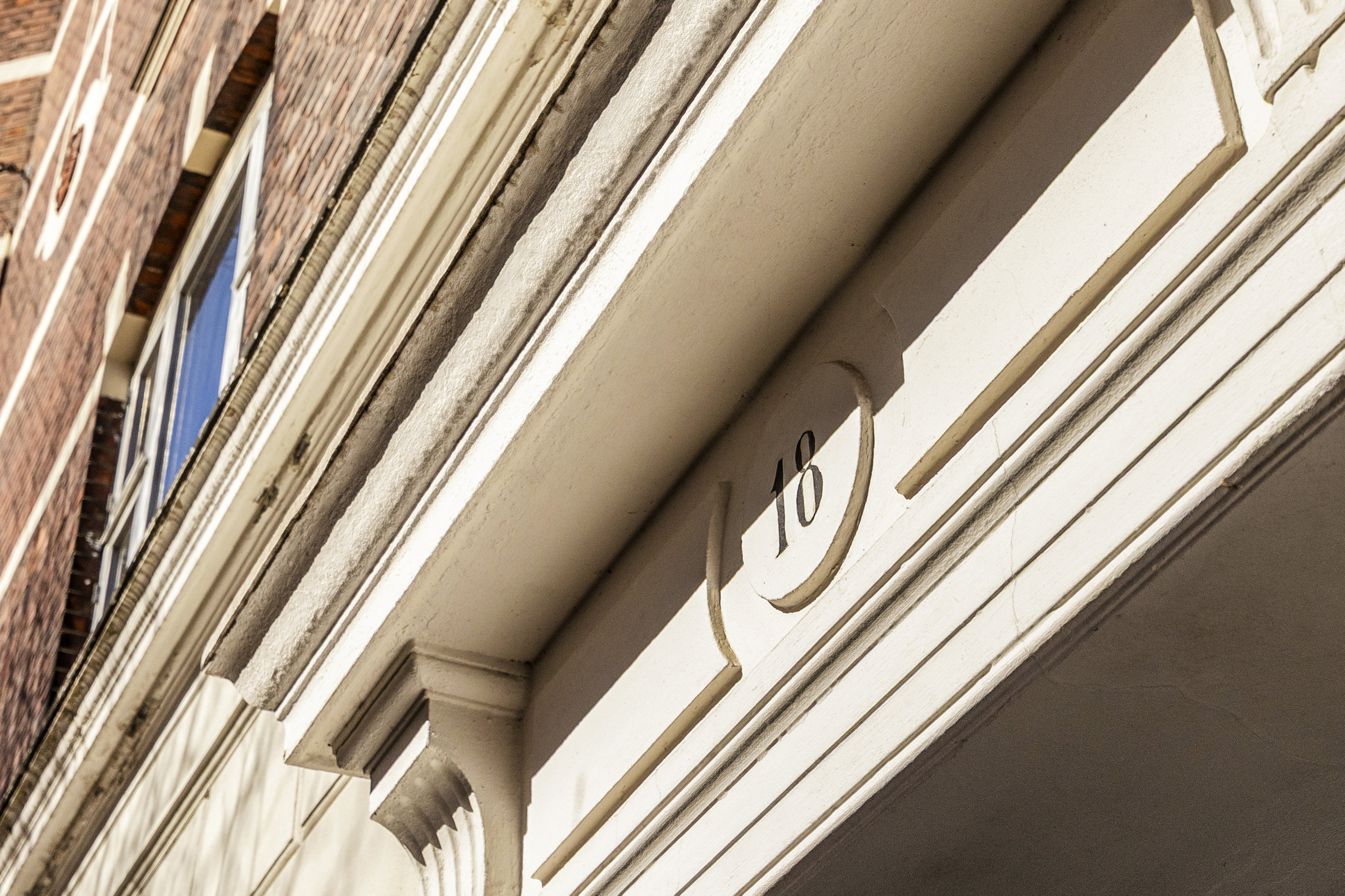 Fremhævet  billede i fuldskærmstilstand. Billede af Dr. Abildgaards Alle 18, st.. th., 1955 Frederiksberg C