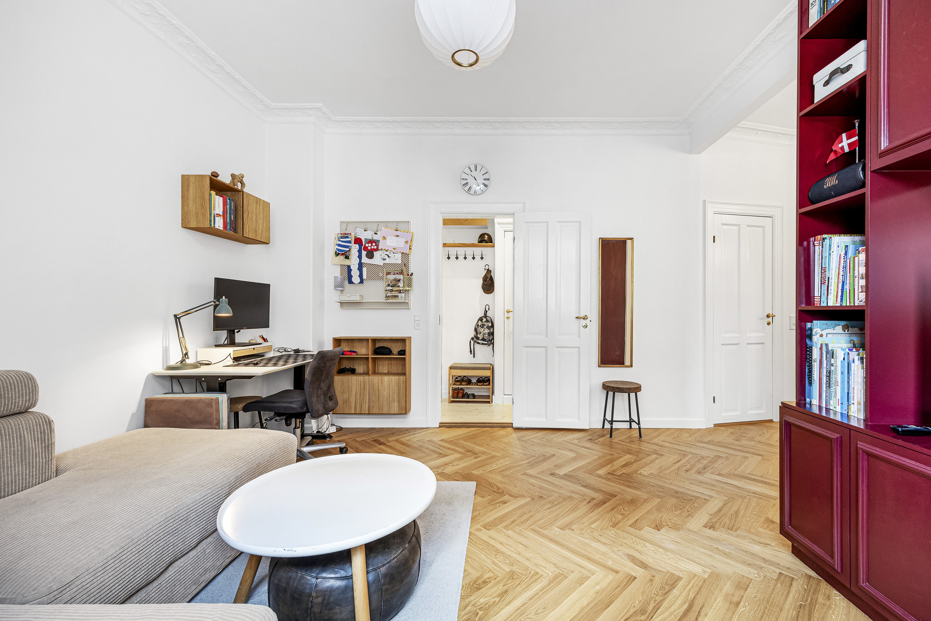 Fremhævet  billede i fuldskærmstilstand. Billede af Dr. Abildgaards Alle 18, st.. th., 1955 Frederiksberg C