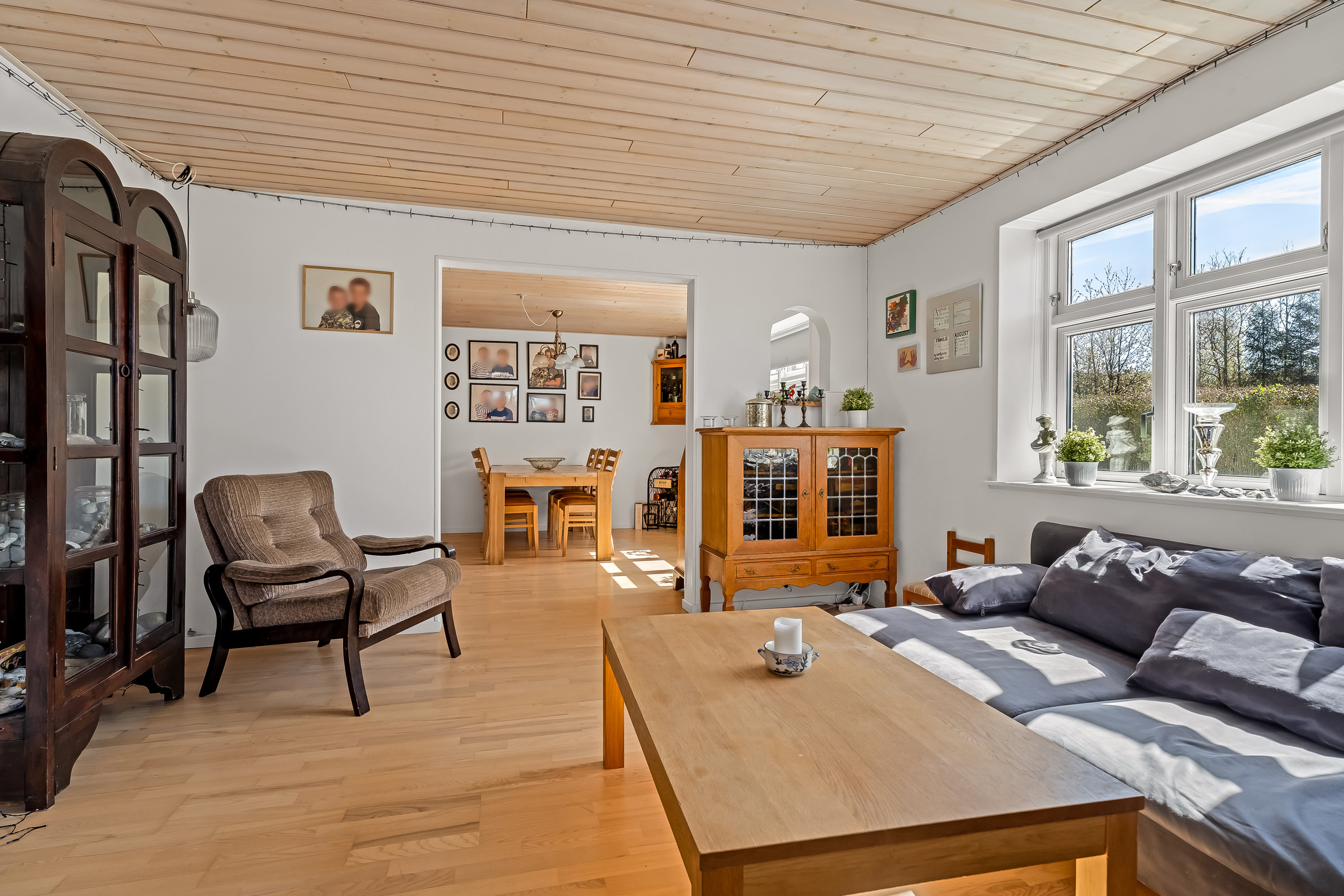 Fremhævet stue billede i fuldskærmstilstand. Billede af Østre Landevej 113, 4930 Maribo