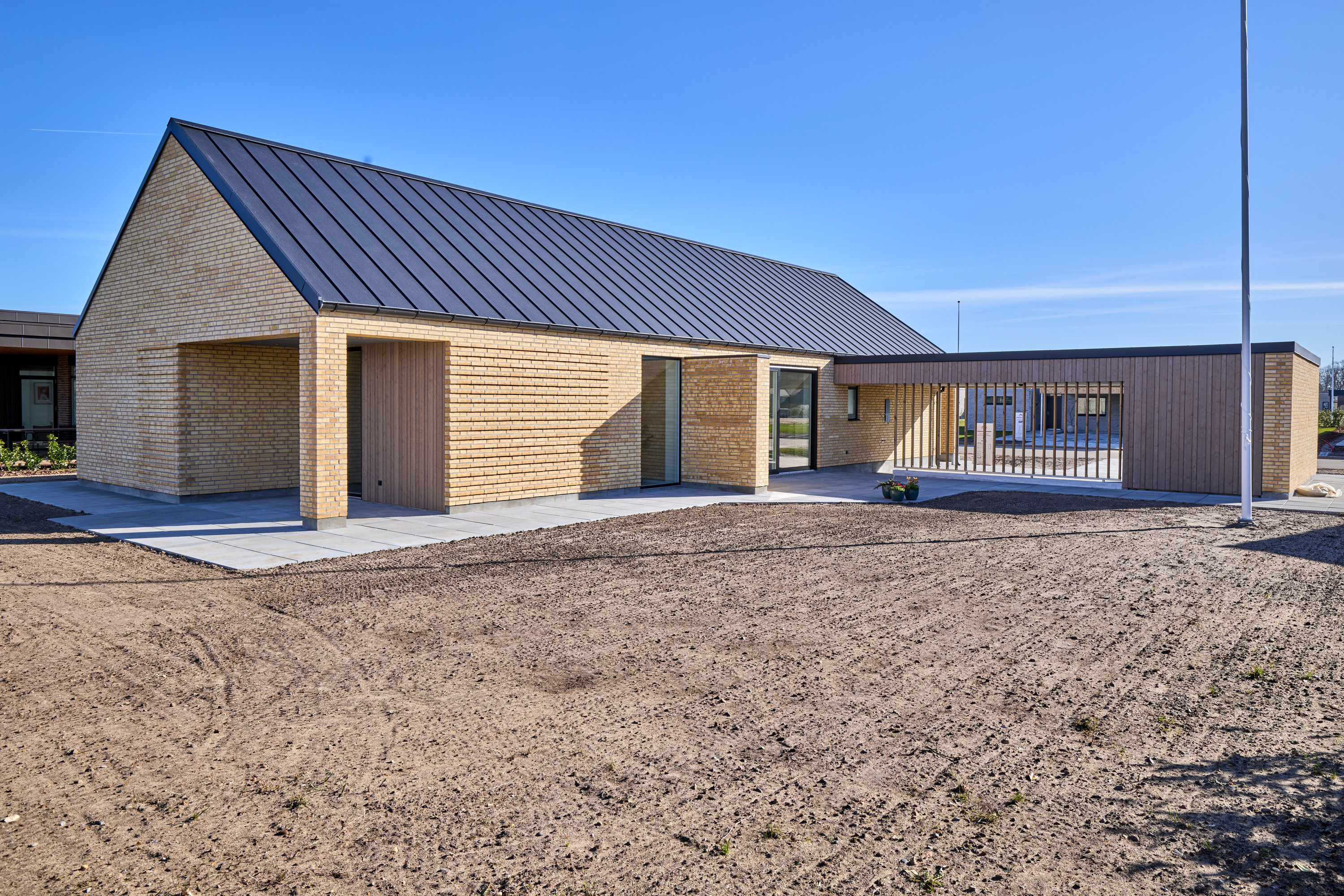 Fremhævet  billede i fuldskærmstilstand. Billede af Østerlindparken 85, Lind, 7400 Herning