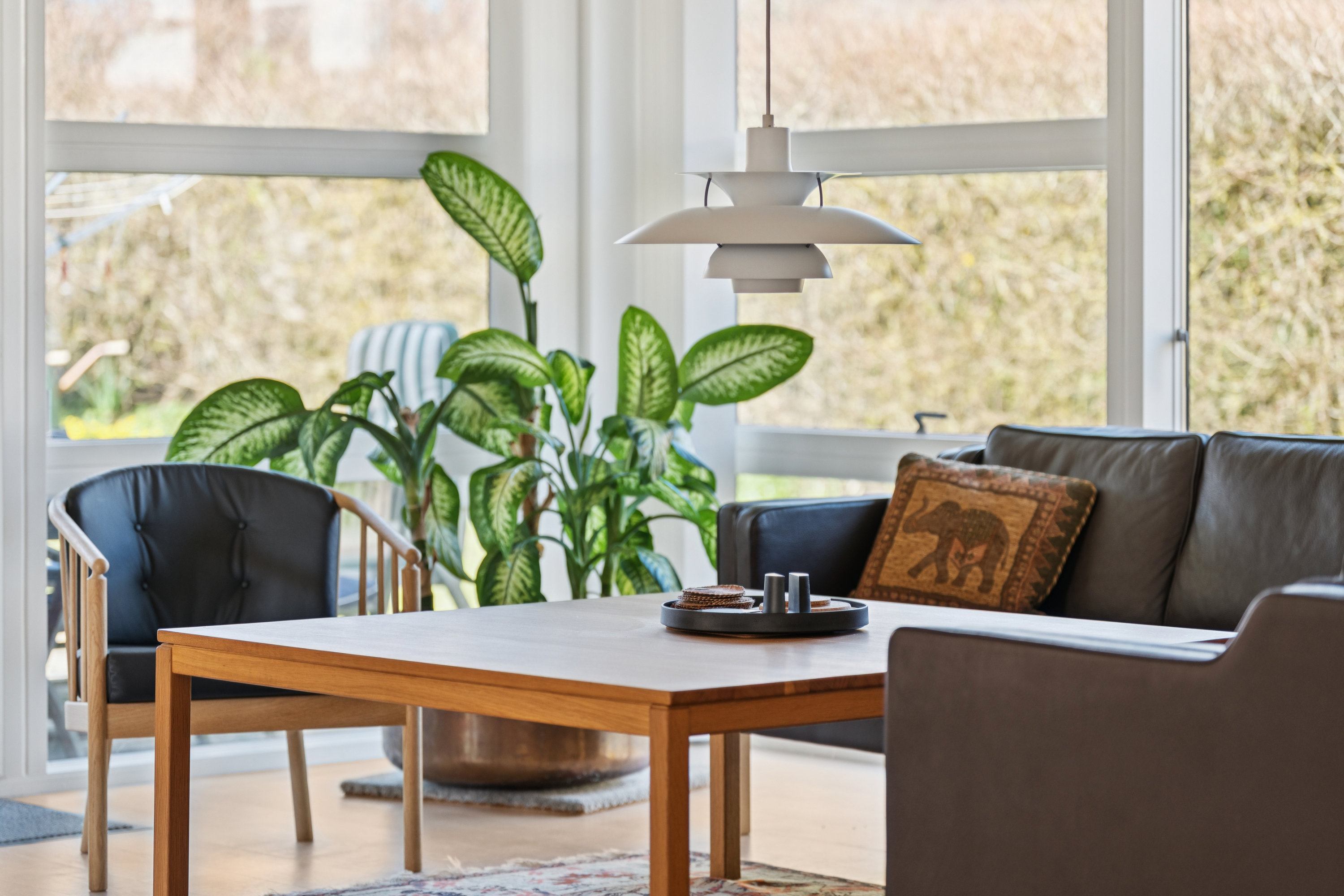 Fremhævet stue billede i fuldskærmstilstand. Billede af Hjordalsvej 1, 9530 Støvring