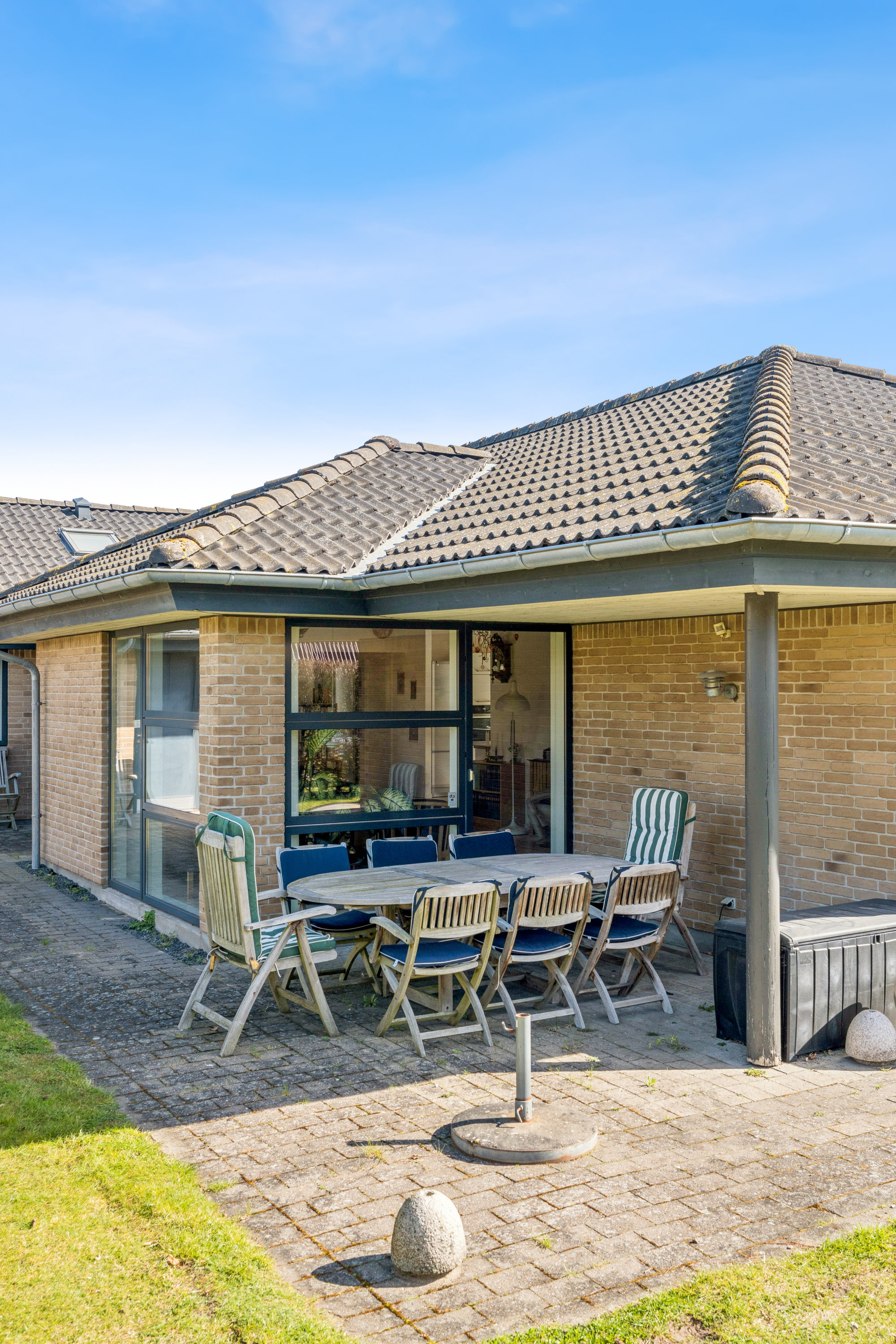 Fremhævet terrasse billede i fuldskærmstilstand. Billede af Hjordalsvej 1, 9530 Støvring