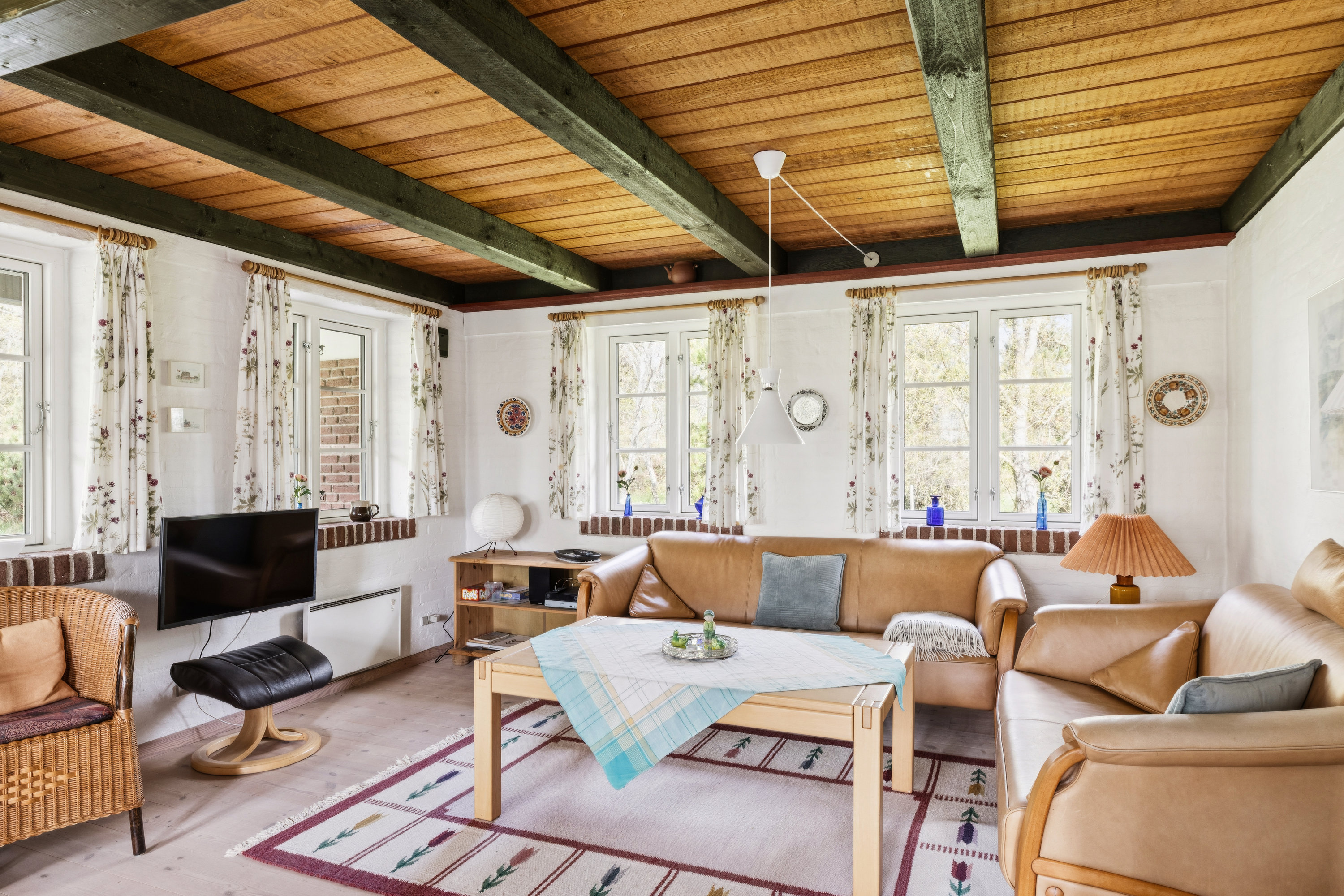 Fremhævet stue billede i fuldskærmstilstand. Billede af Langdalsvej 6, Mølby, 6792 Rømø