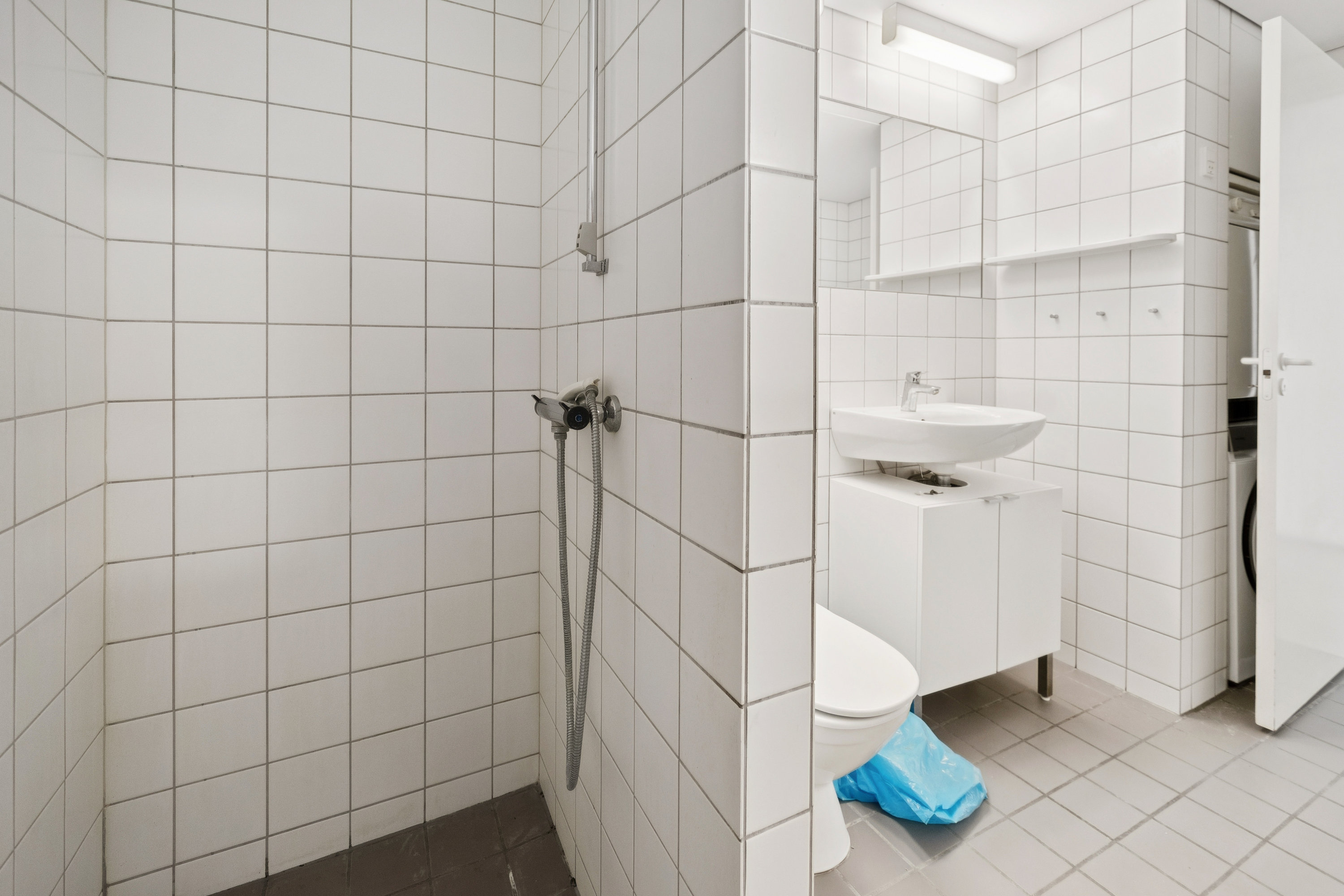 Fremhævet badeværelse billede i fuldskærmstilstand. Billede af Heslegårdsvej 8, 3. 1., 2900 Hellerup