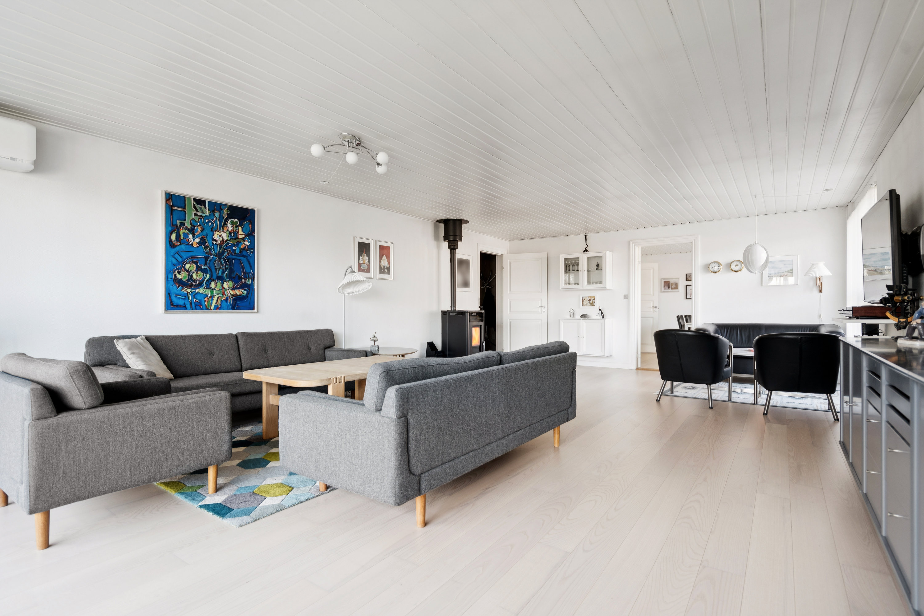 Fremhævet stue billede i fuldskærmstilstand. Billede af Agerledet 30, 9850 Hirtshals