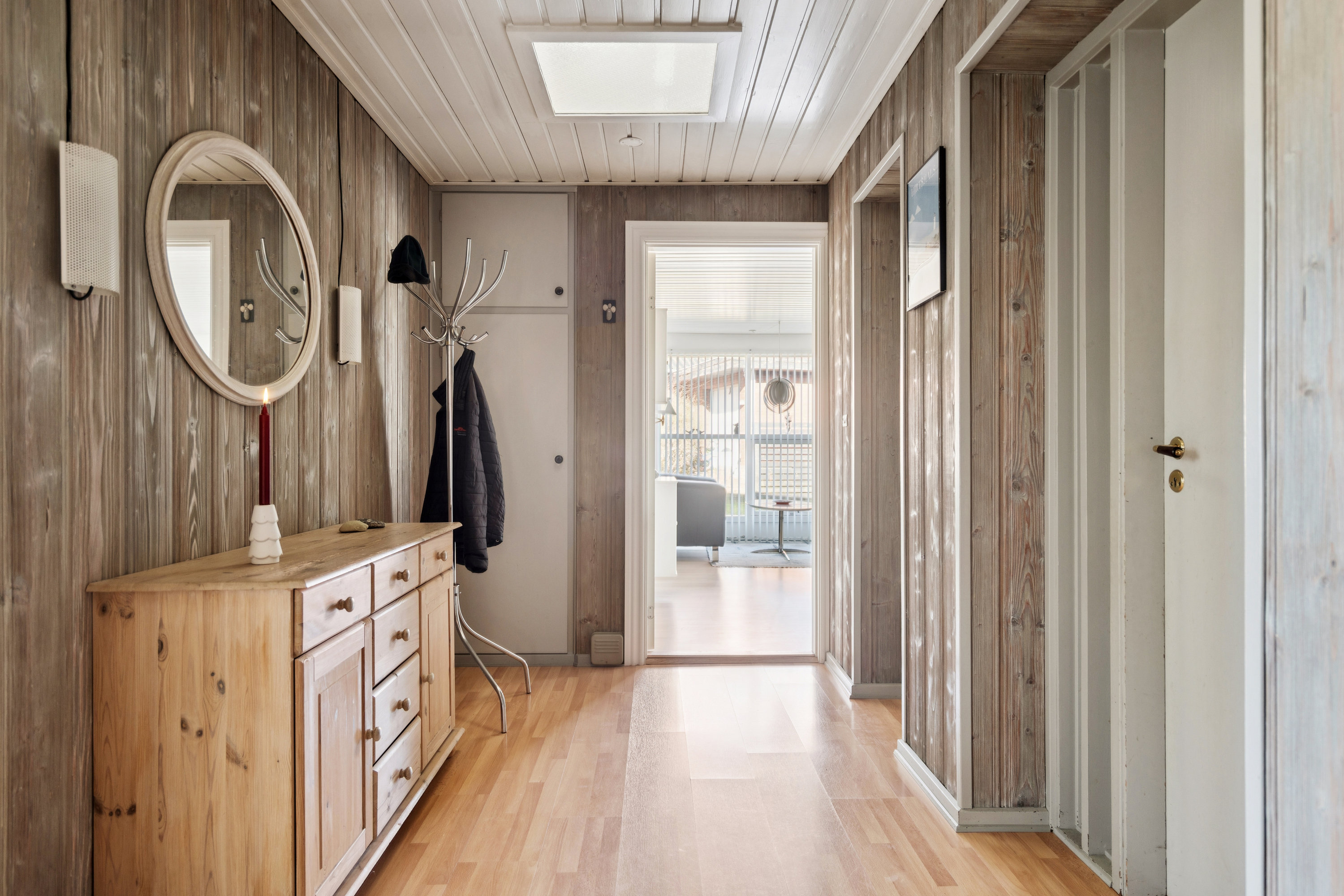 Fremhævet gang billede i fuldskærmstilstand. Billede af Agerledet 30, 9850 Hirtshals