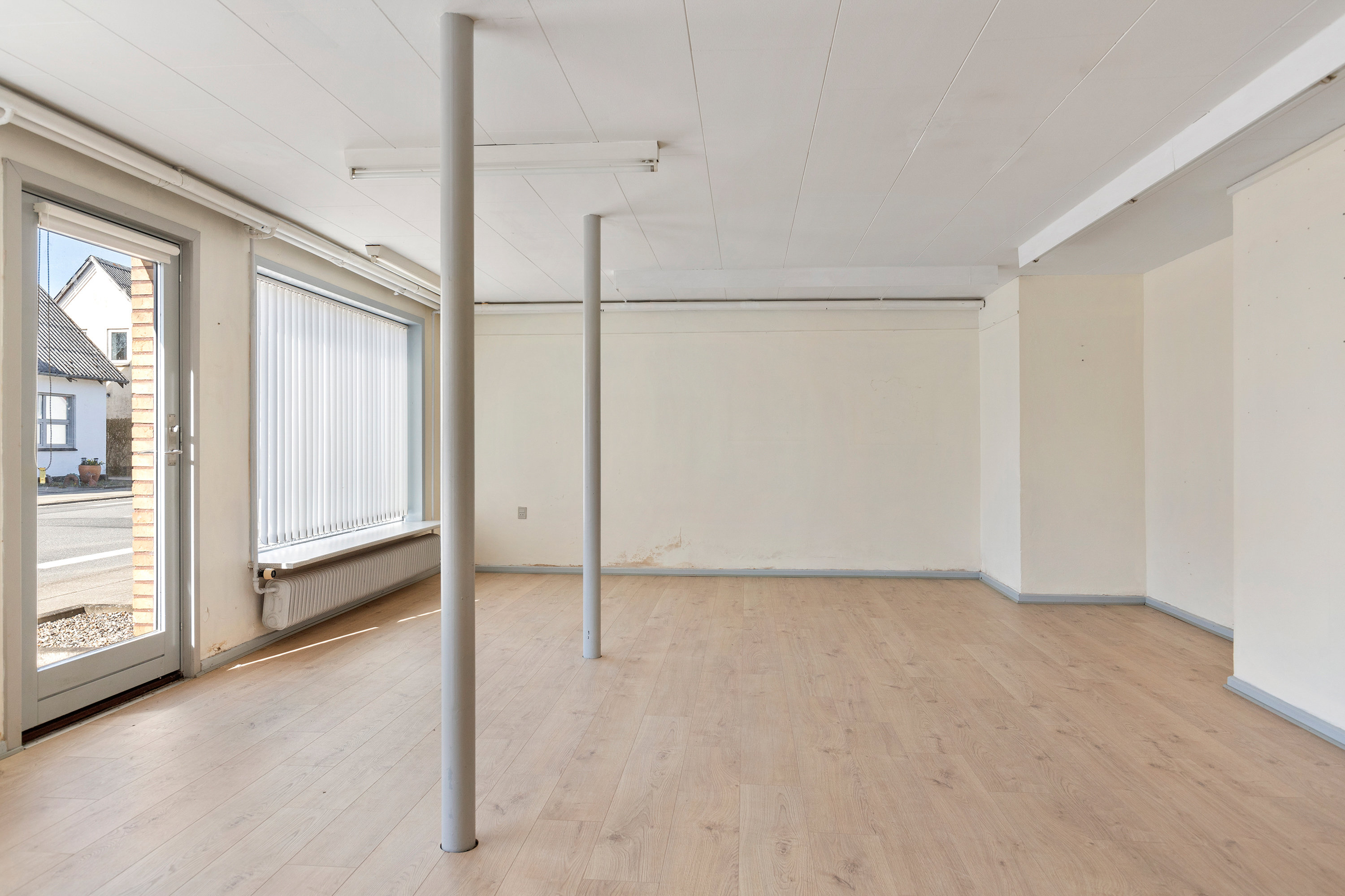 Fremhævet stue billede i fuldskærmstilstand. Billede af Gl. Landevej 32A, Birkelse, 9440 Aabybro