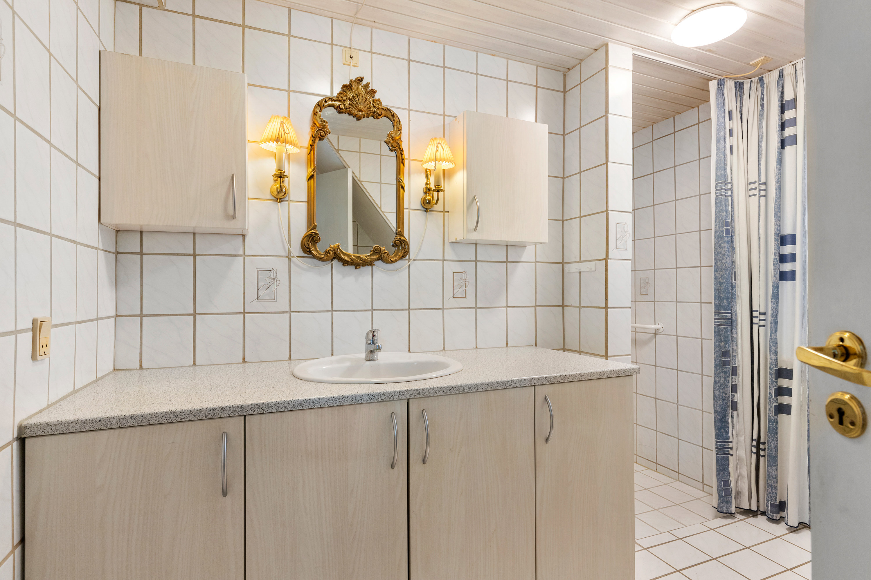 Fremhævet badeværelse billede i fuldskærmstilstand. Billede af Gl. Landevej 32A, Birkelse, 9440 Aabybro