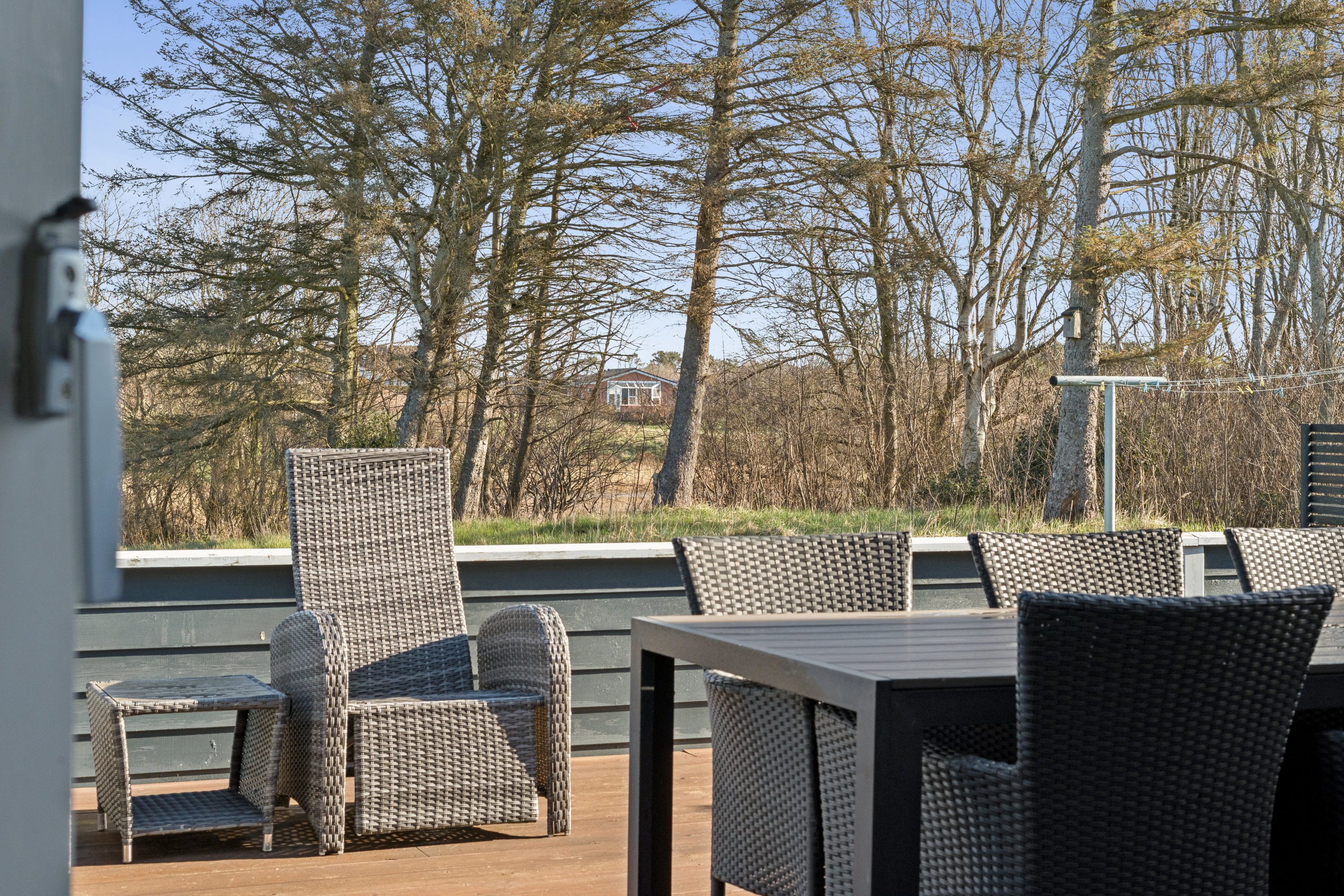 Fremhævet terrasse billede i fuldskærmstilstand. Billede af Agerledet 30, 9850 Hirtshals