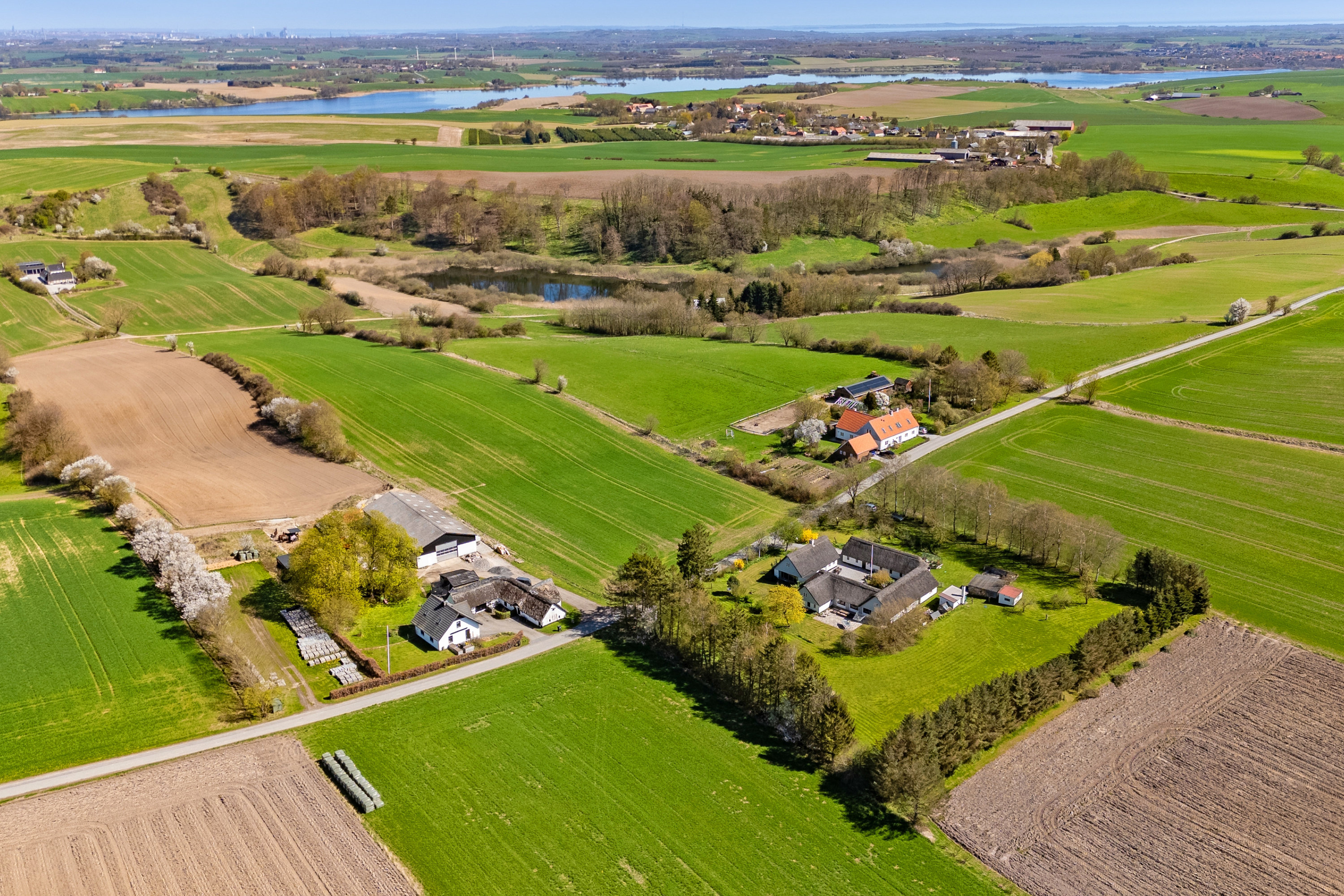 Fremhævet luftfoto billede i fuldskærmstilstand. Billede af Vitvedhedevej 18, Vitved, 8660 Skanderborg