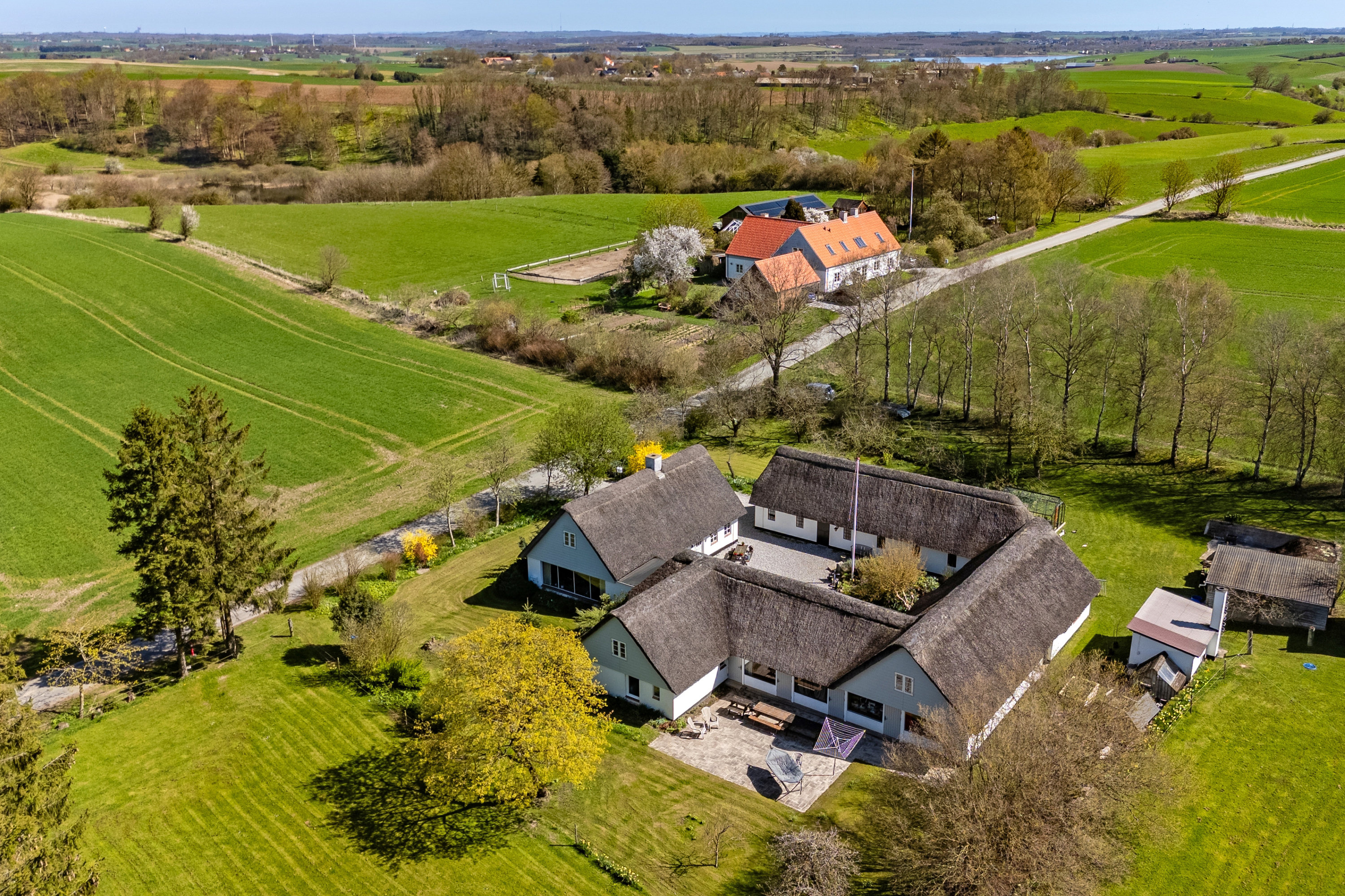 Fremhævet luftfoto billede i fuldskærmstilstand. Billede af Vitvedhedevej 18, Vitved, 8660 Skanderborg