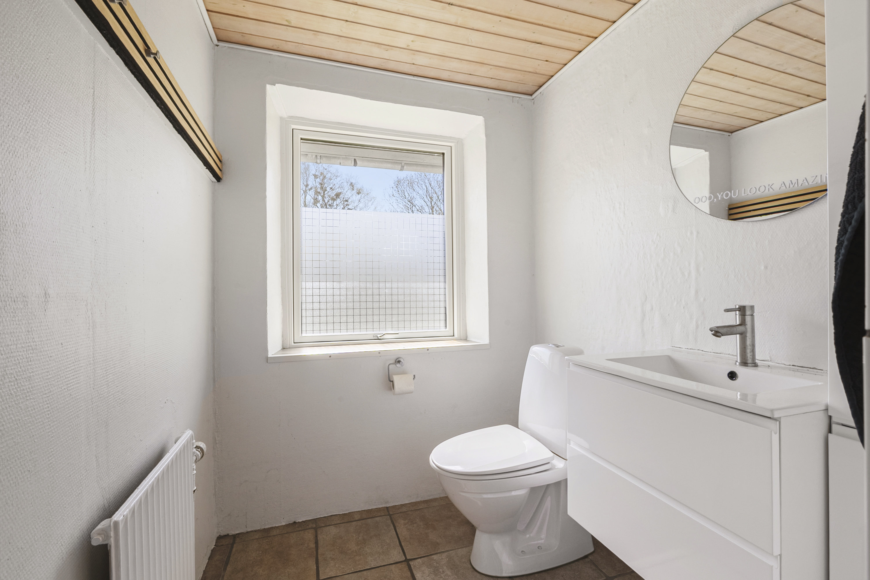 Fremhævet badeværelse billede i fuldskærmstilstand. Billede af Lille Mommarkvej 29, Sarup, 6470 Sydals