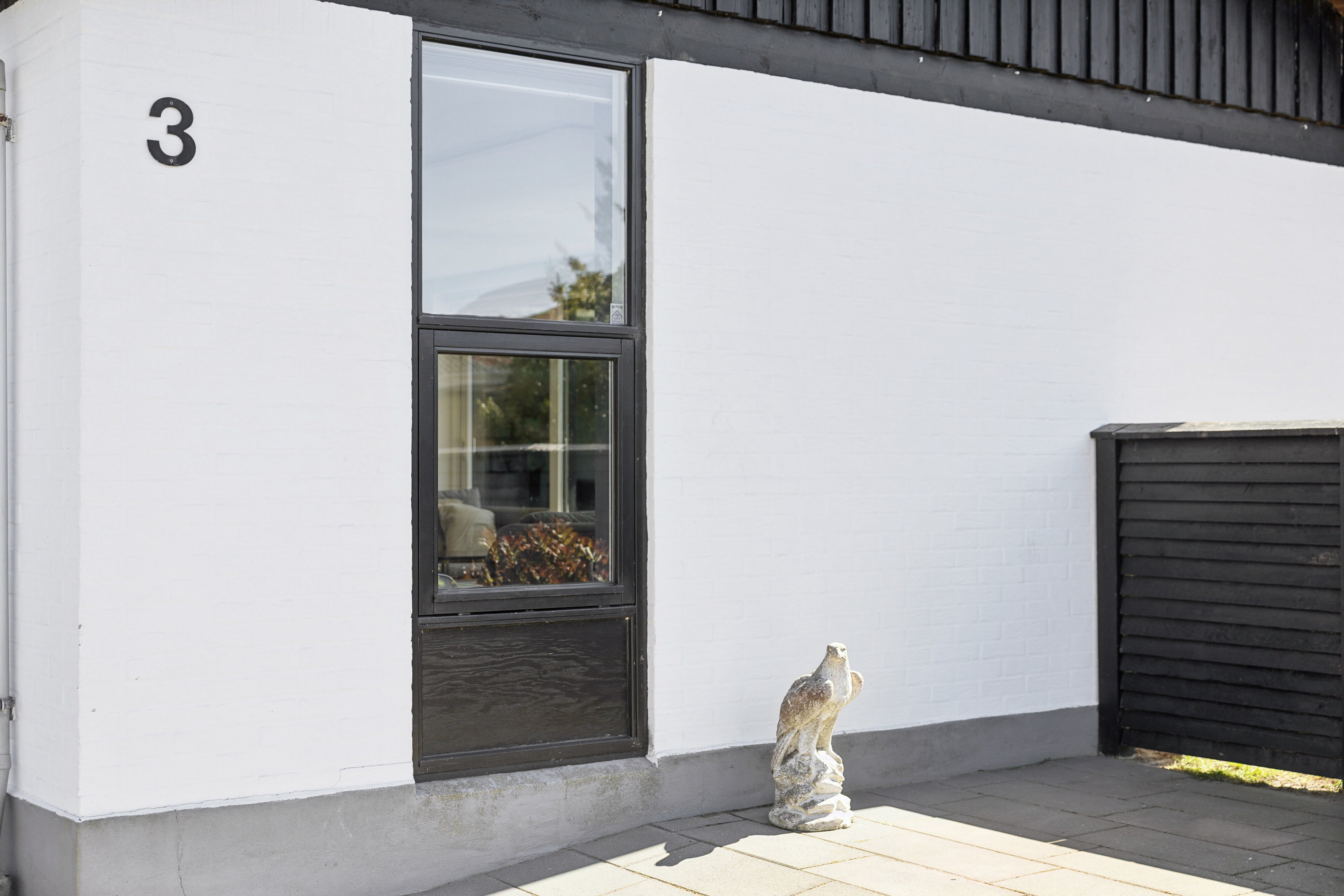 Fremhævet udendørs billede i fuldskærmstilstand. Billede af Sigynsvej 3, 9800 Hjørring