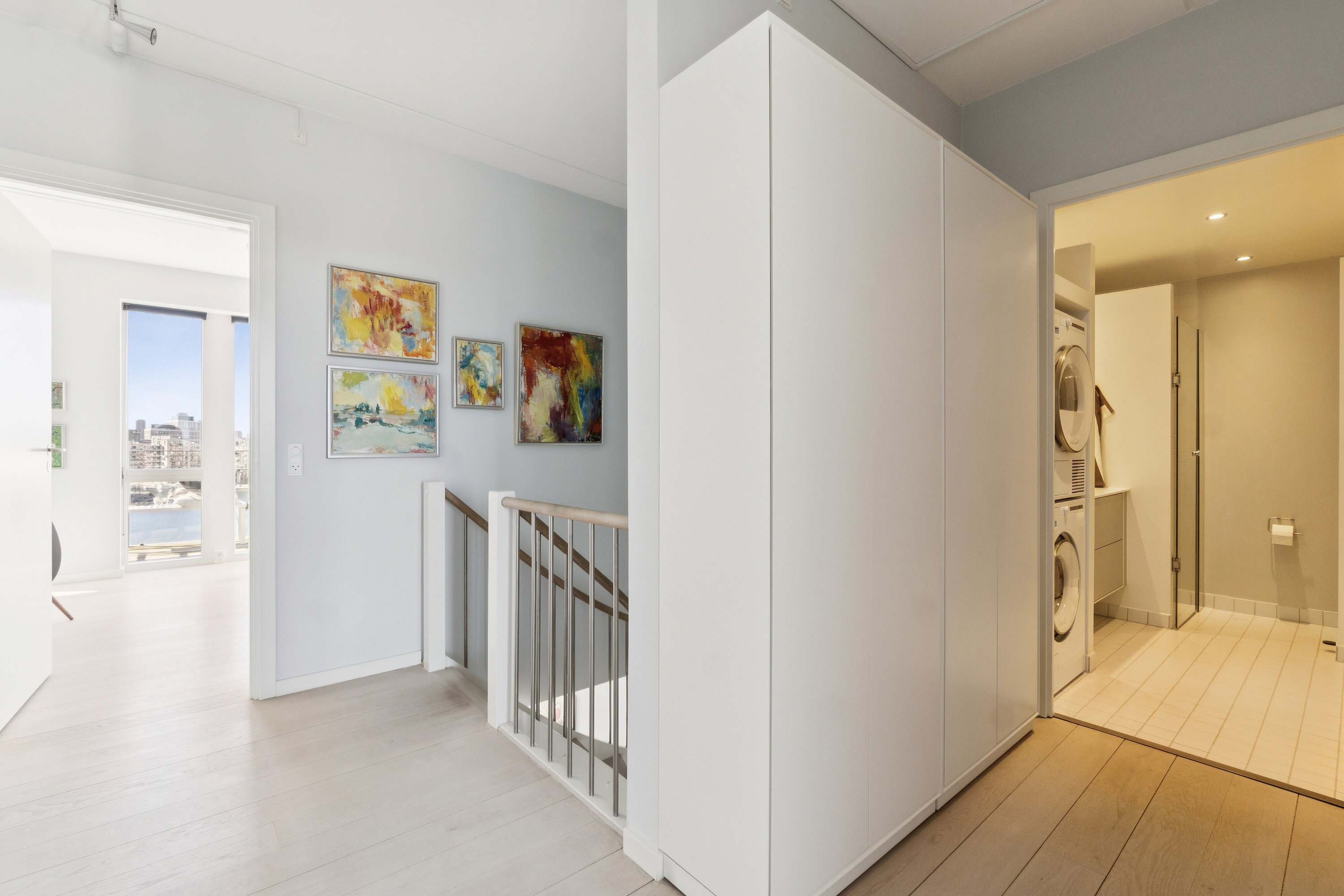 Fremhævet gang billede i fuldskærmstilstand. Billede af Jens Otto Krags Gade 6, 6. th., 2300 København S