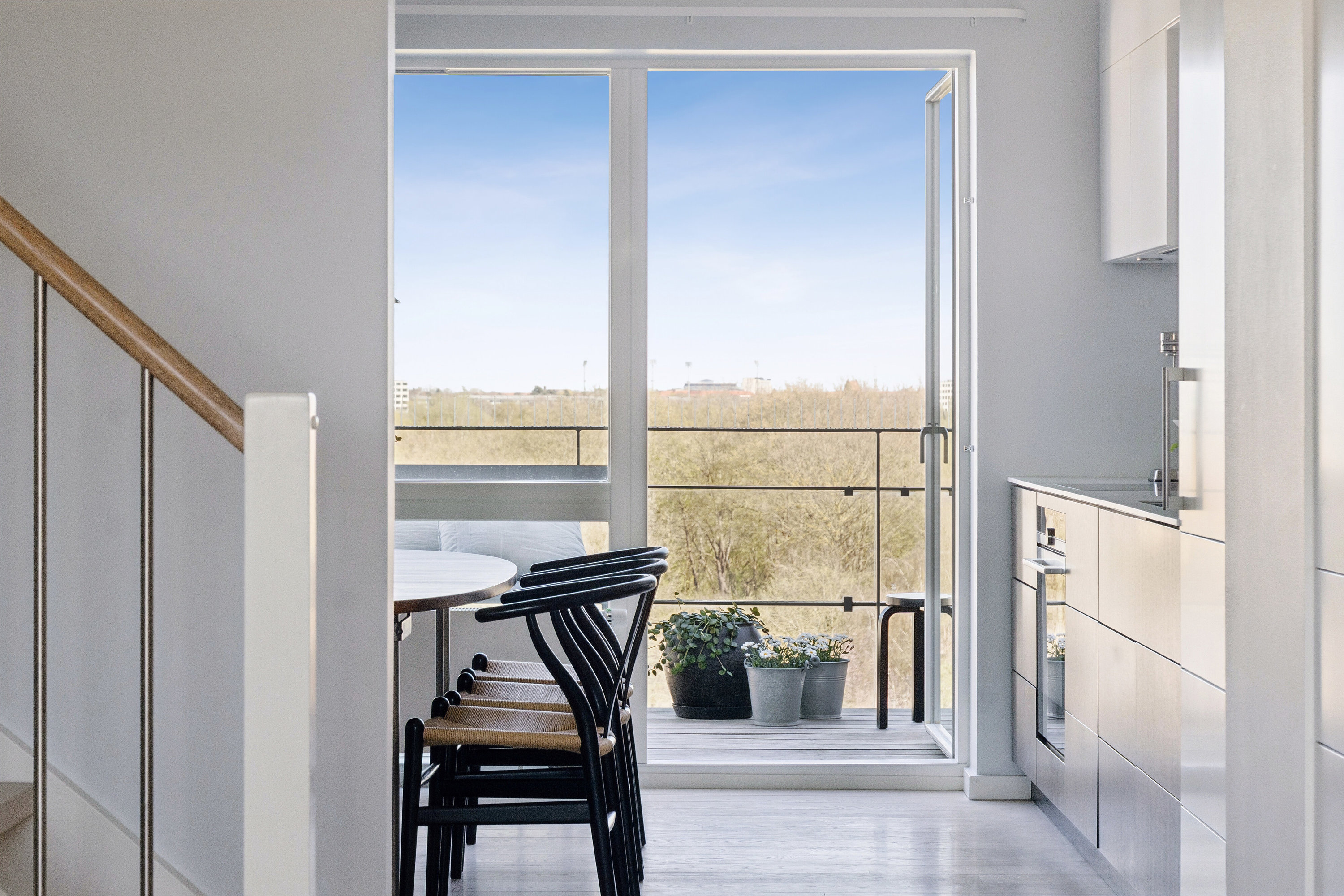 Fremhævet spisestue billede i fuldskærmstilstand. Billede af Jens Otto Krags Gade 6, 6. th., 2300 København S