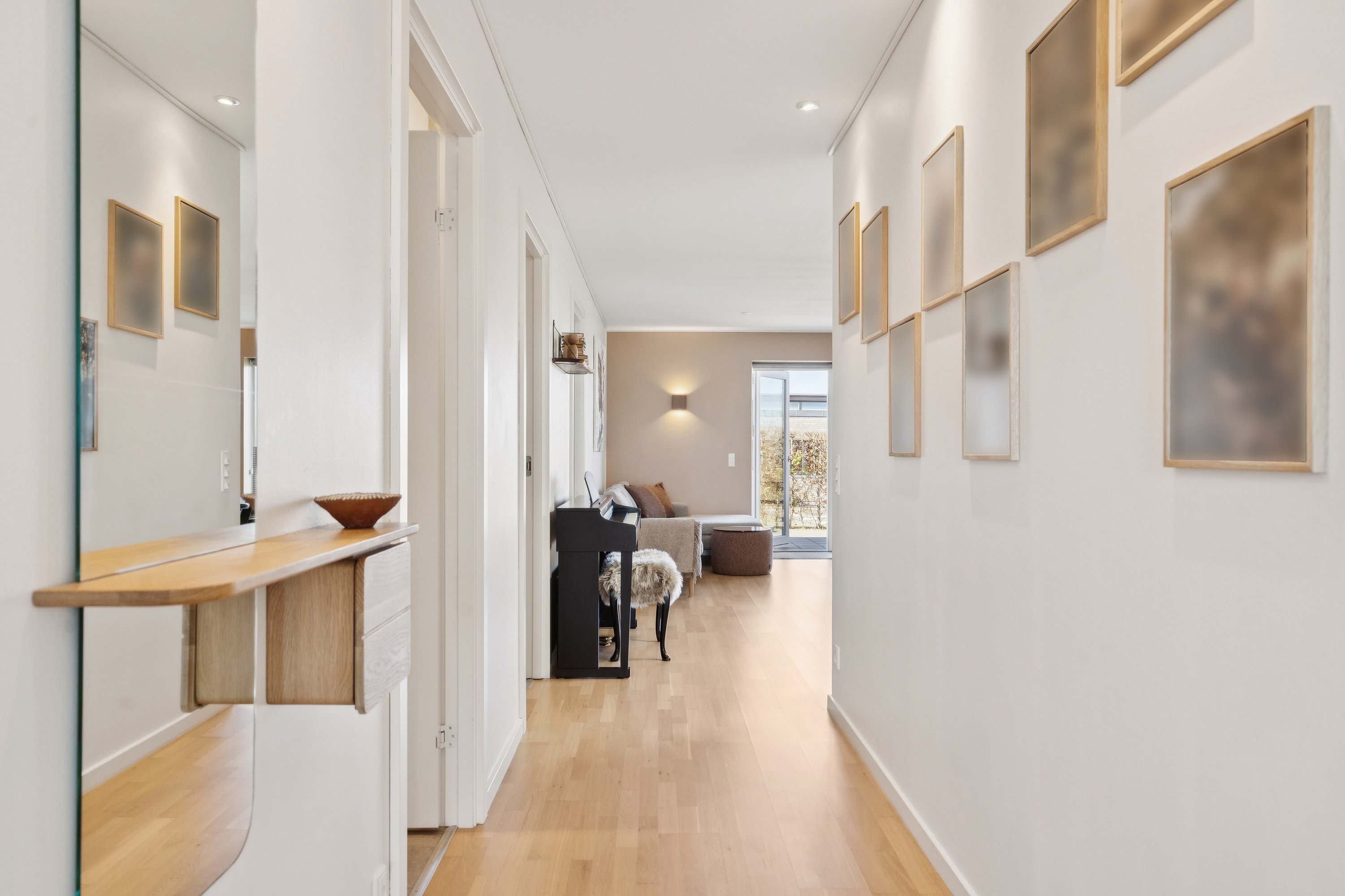 Fremhævet indendørs billede i fuldskærmstilstand. Billede af Fredensborgparken 81, Stavtrup, 8260 Viby J