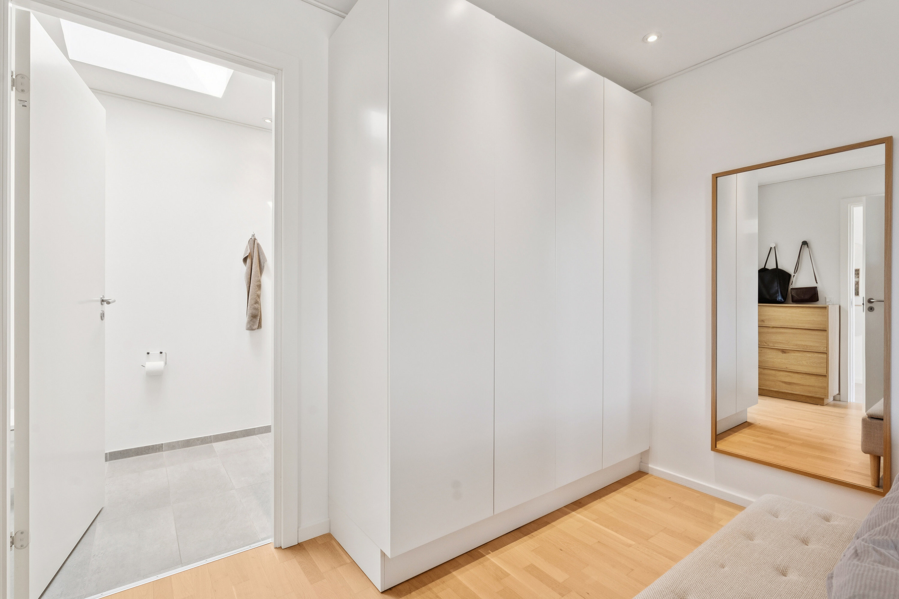 Fremhævet indendørs billede i fuldskærmstilstand. Billede af Fredensborgparken 81, Stavtrup, 8260 Viby J