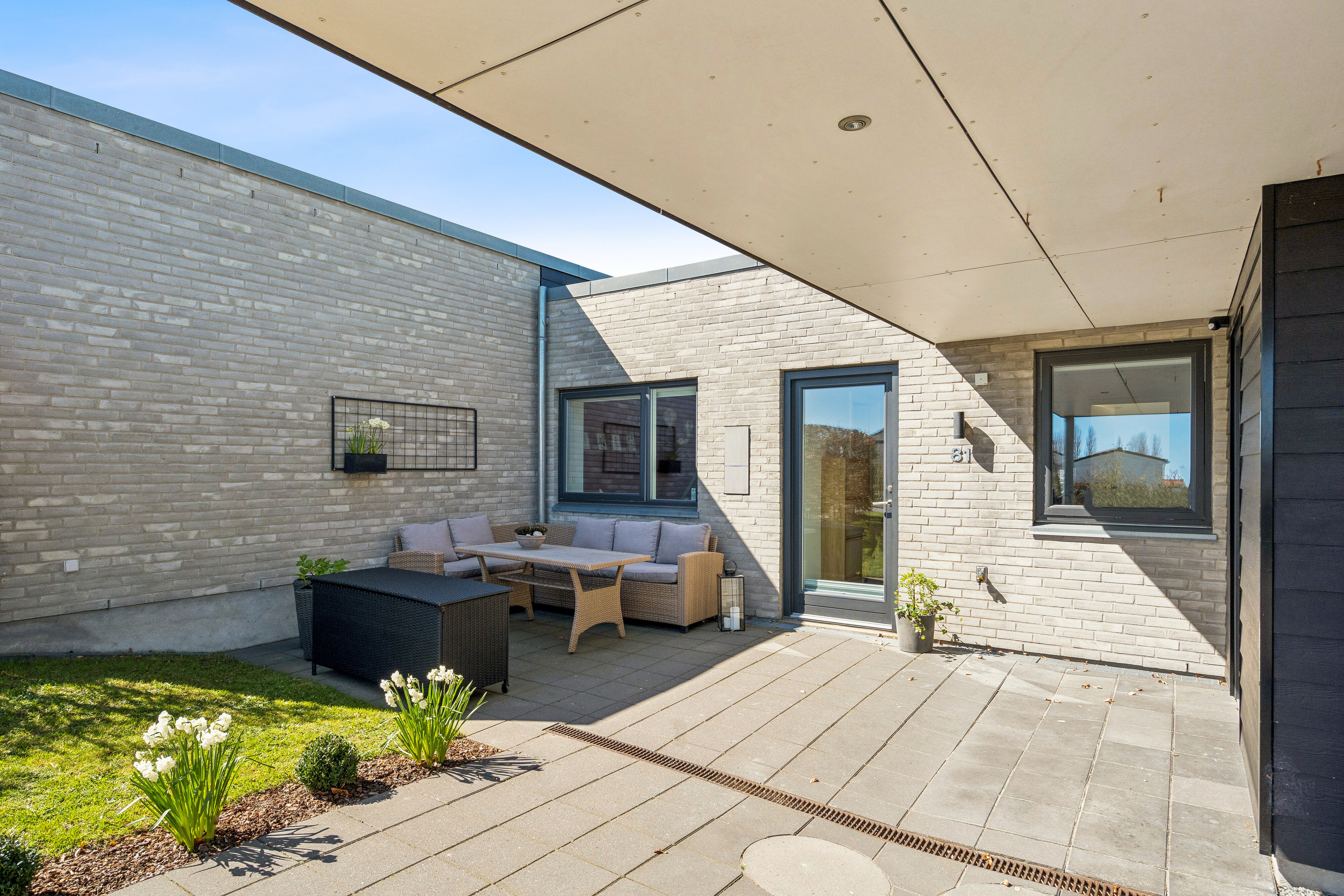 Fremhævet udendørs billede i fuldskærmstilstand. Billede af Fredensborgparken 81, Stavtrup, 8260 Viby J