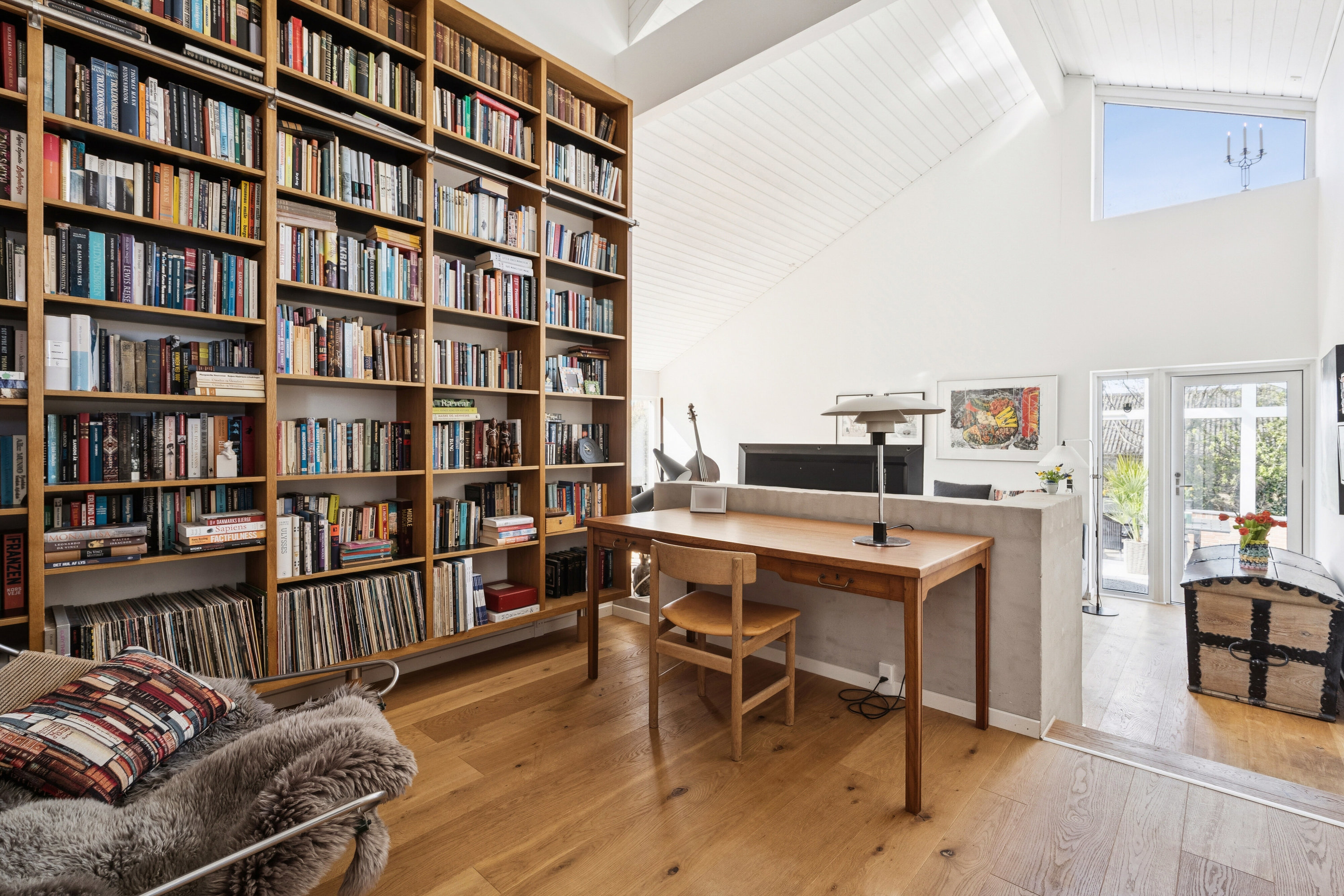 Fremhævet stue billede i fuldskærmstilstand. Billede af Tyrrestrupvej 9, 8270 Højbjerg