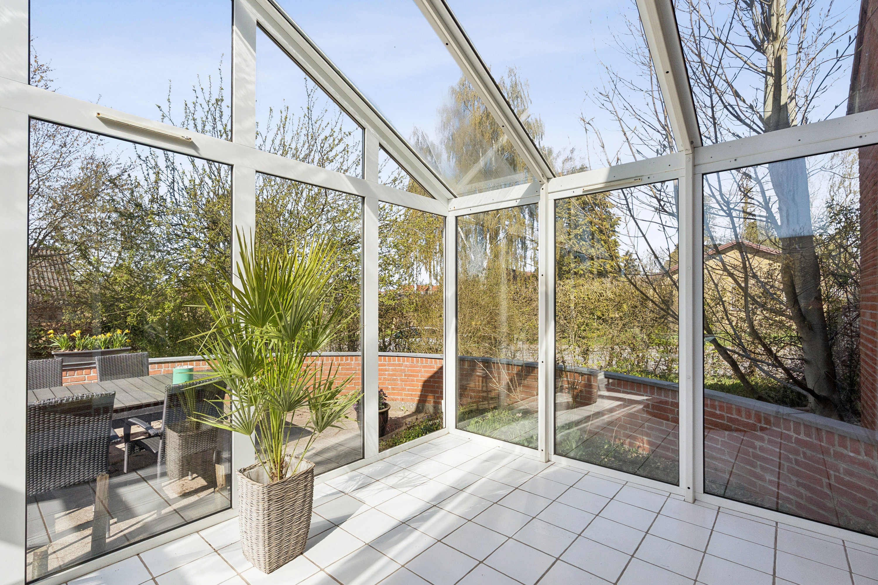 Fremhævet udestue billede i fuldskærmstilstand. Billede af Tyrrestrupvej 9, 8270 Højbjerg