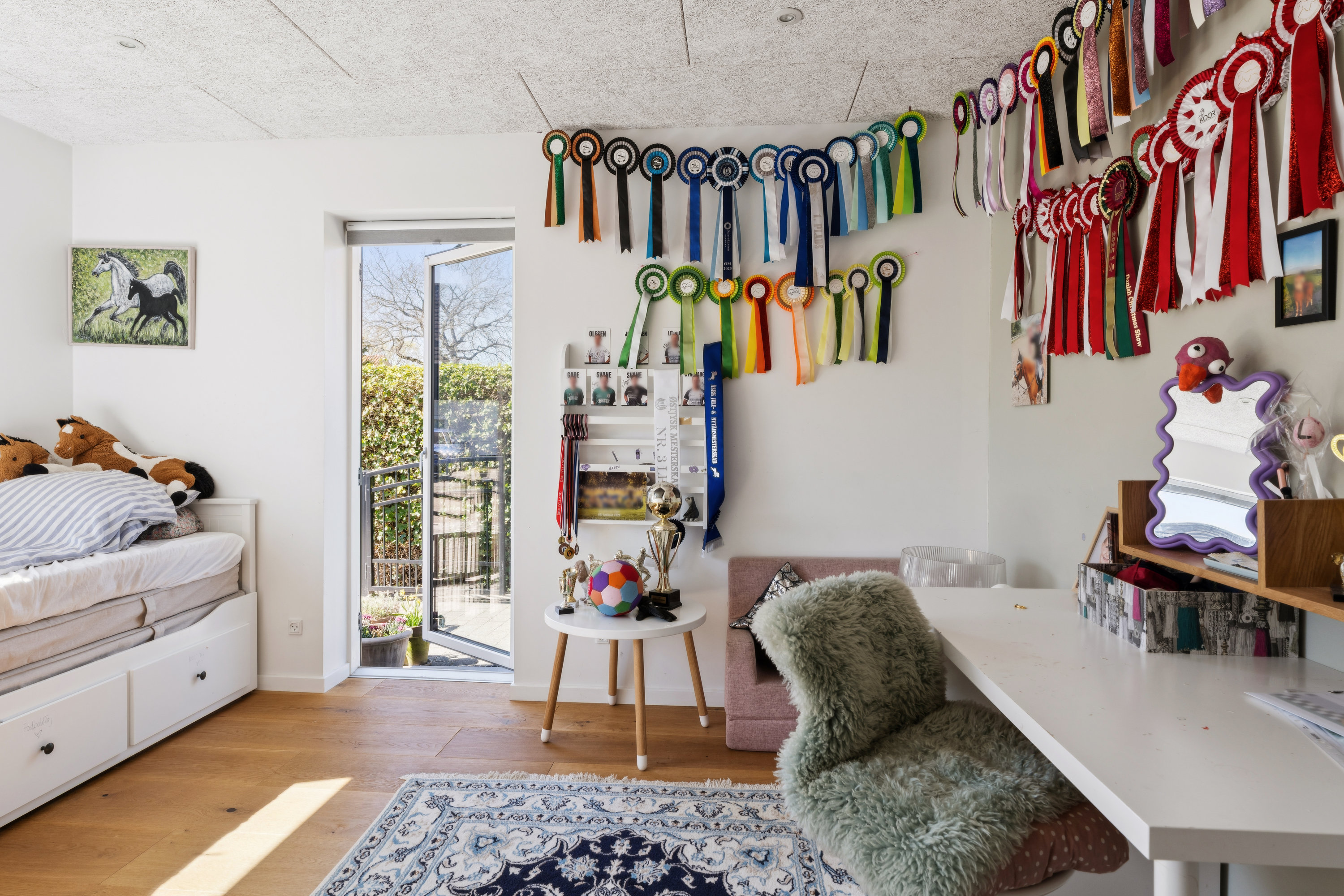 Fremhævet stue billede i fuldskærmstilstand. Billede af Vibevej 11, 8240 Risskov