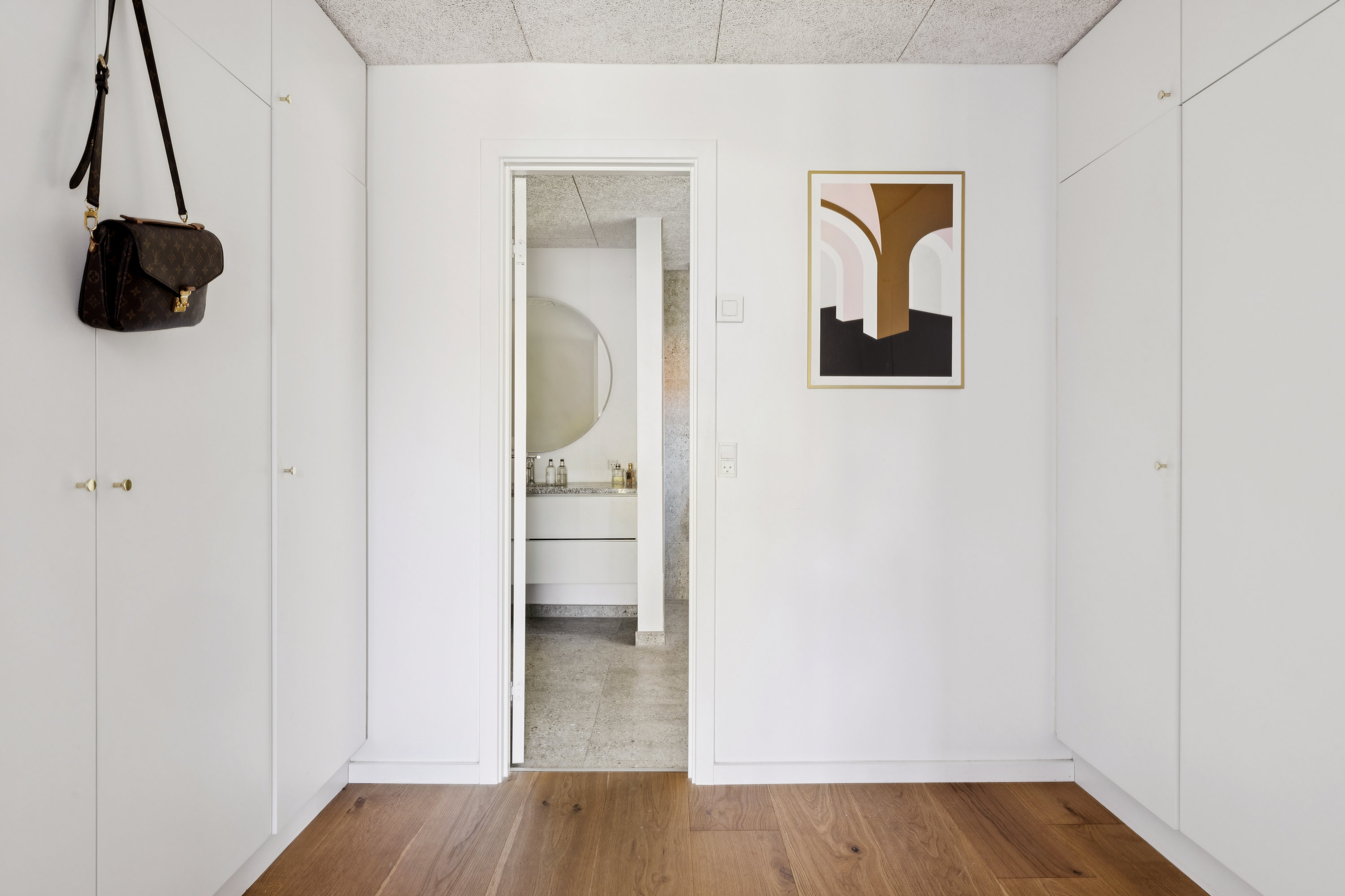 Fremhævet gang billede i fuldskærmstilstand. Billede af Vibevej 11, 8240 Risskov