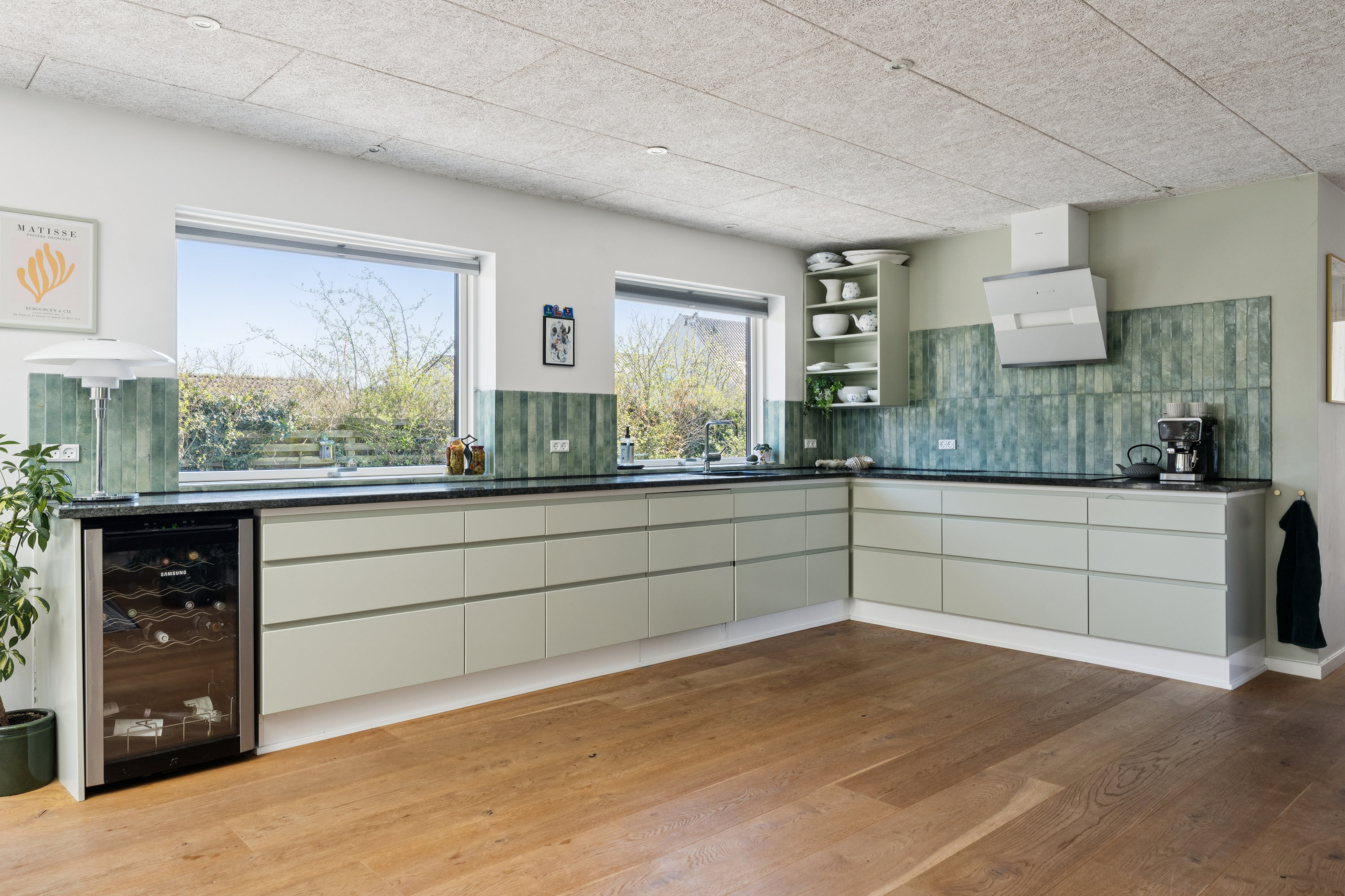 Fremhævet køkken billede i fuldskærmstilstand. Billede af Vibevej 11, 8240 Risskov