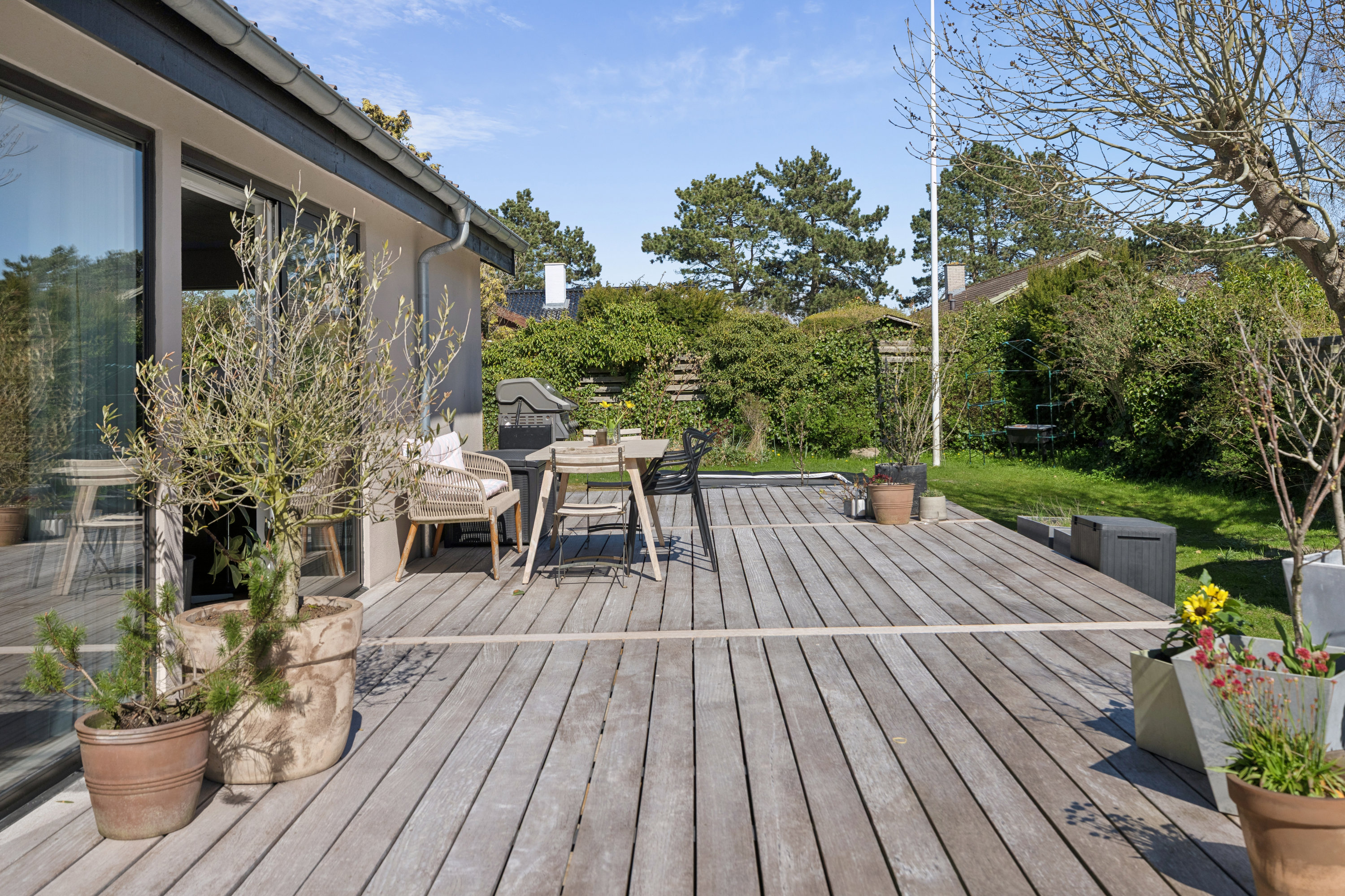 Fremhævet terrasse billede i fuldskærmstilstand. Billede af Vibevej 11, 8240 Risskov