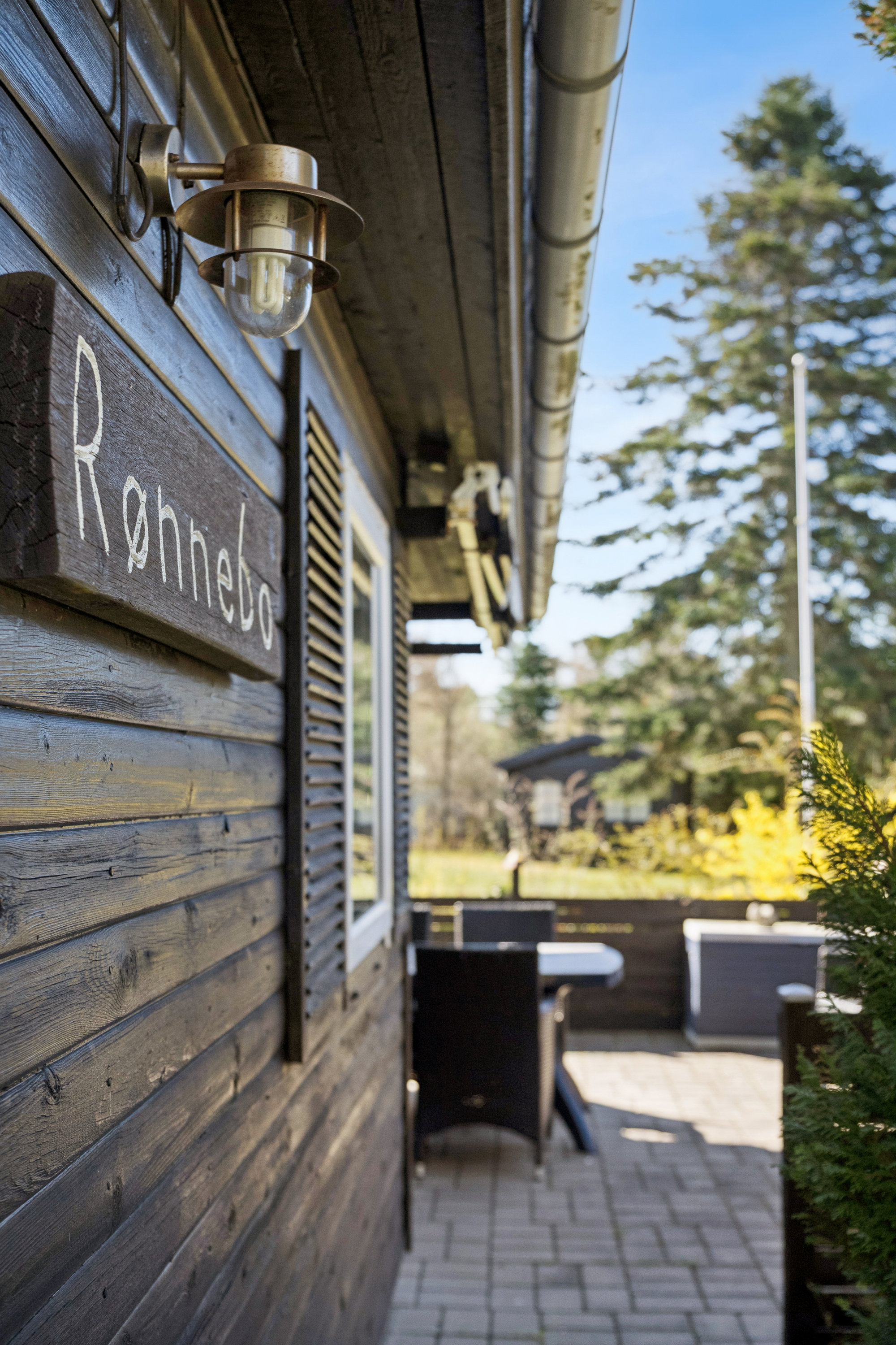 Fremhævet terrasse billede i fuldskærmstilstand. Billede af Pilevænget 31, Øer Strand, 8400 Ebeltoft