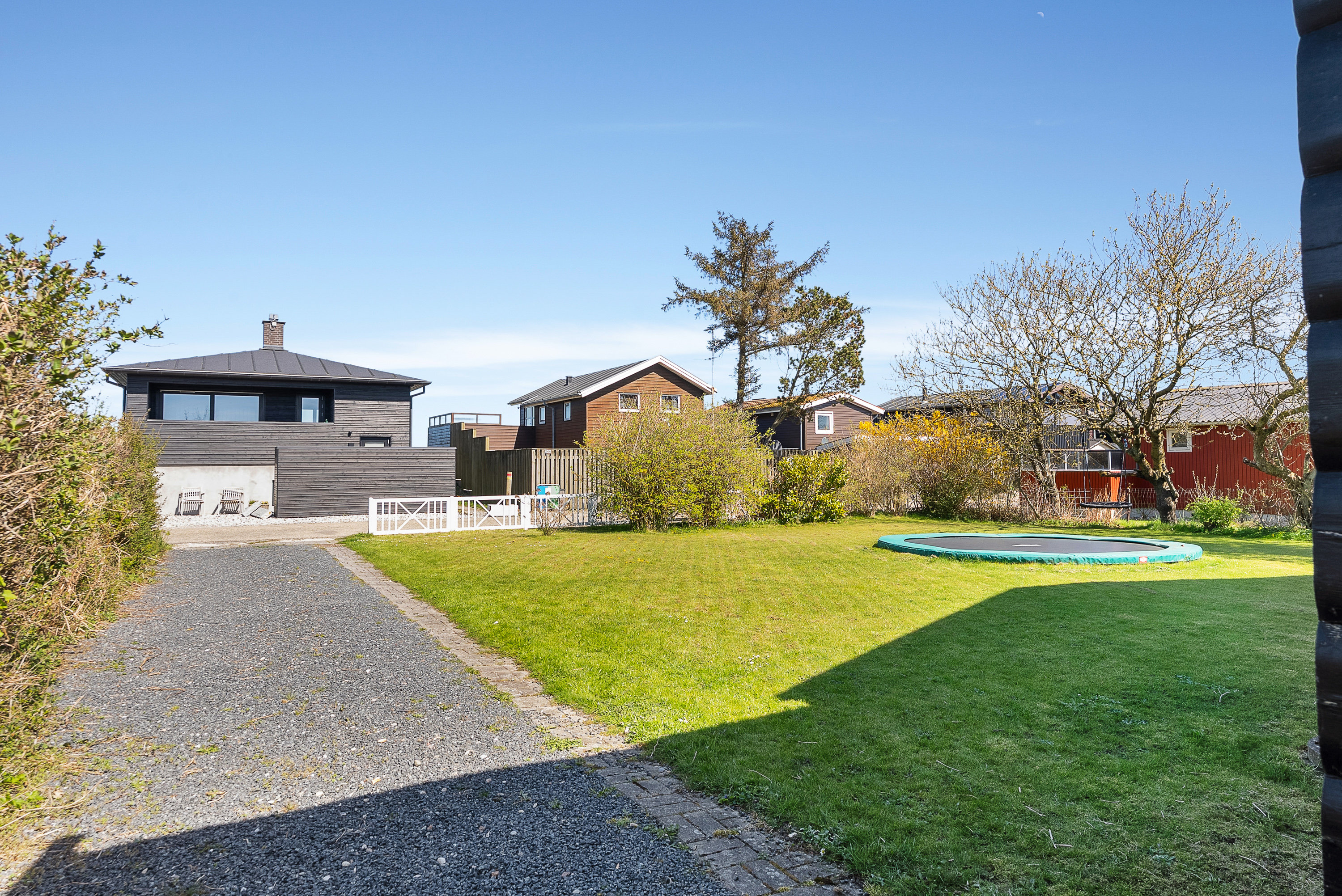 Fremhævet indkørsel billede i fuldskærmstilstand. Billede af Østre Strandvej 223, Hasmark Strand, 5450 Otterup