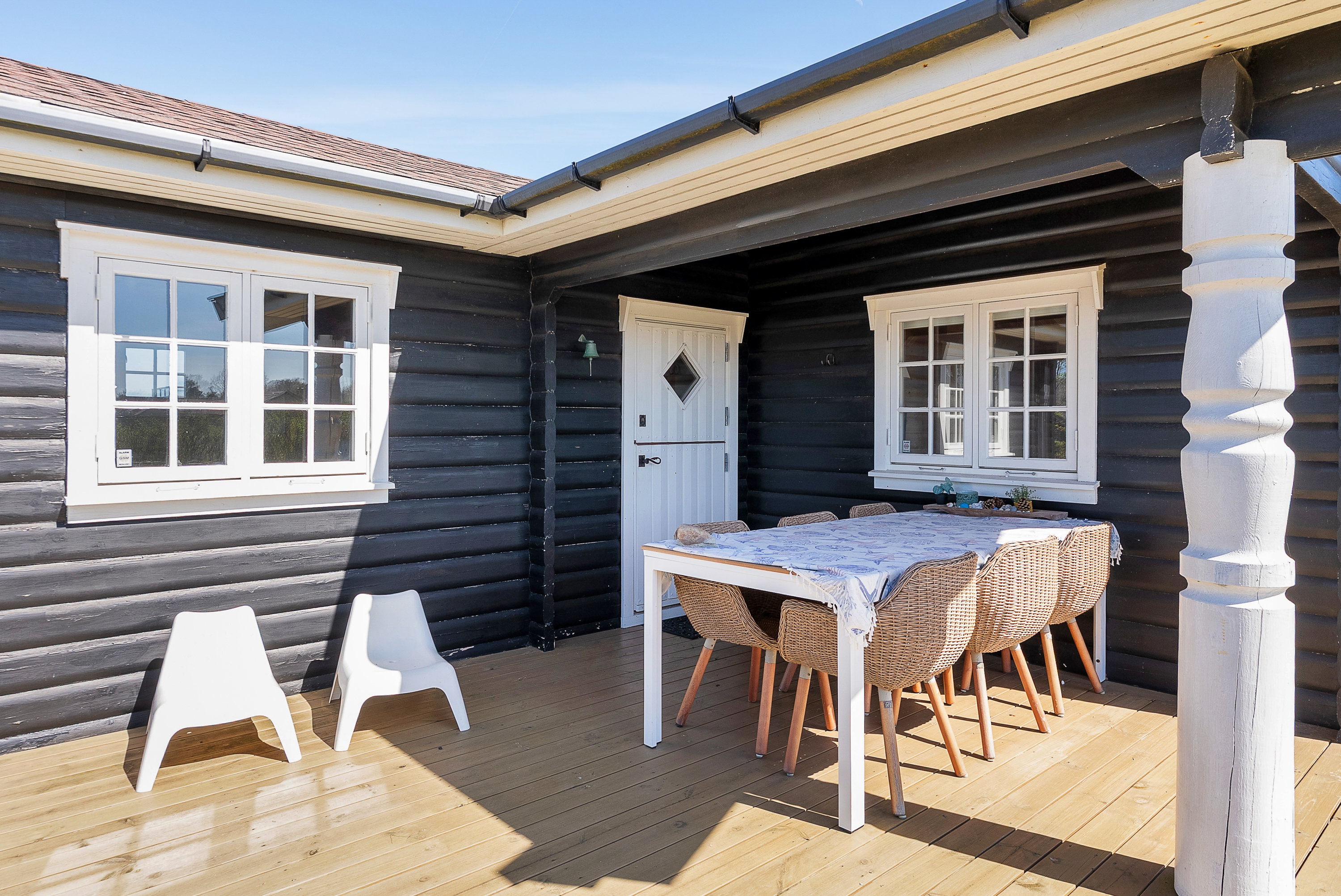 Fremhævet terrasse billede i fuldskærmstilstand. Billede af Østre Strandvej 223, Hasmark Strand, 5450 Otterup