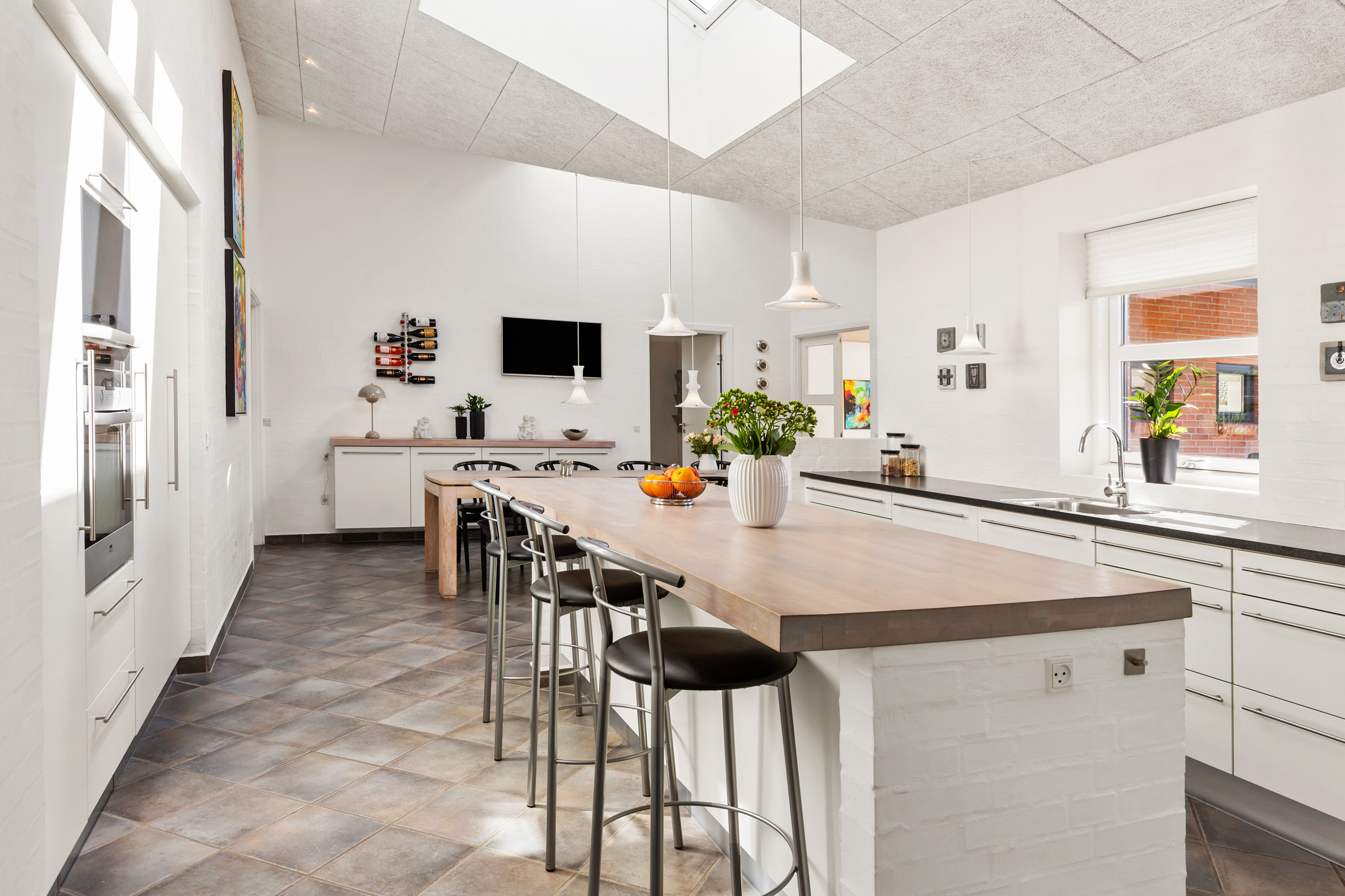 Fremhævet køkken billede i fuldskærmstilstand. Billede af Rugmarken 172, 9690 Fjerritslev