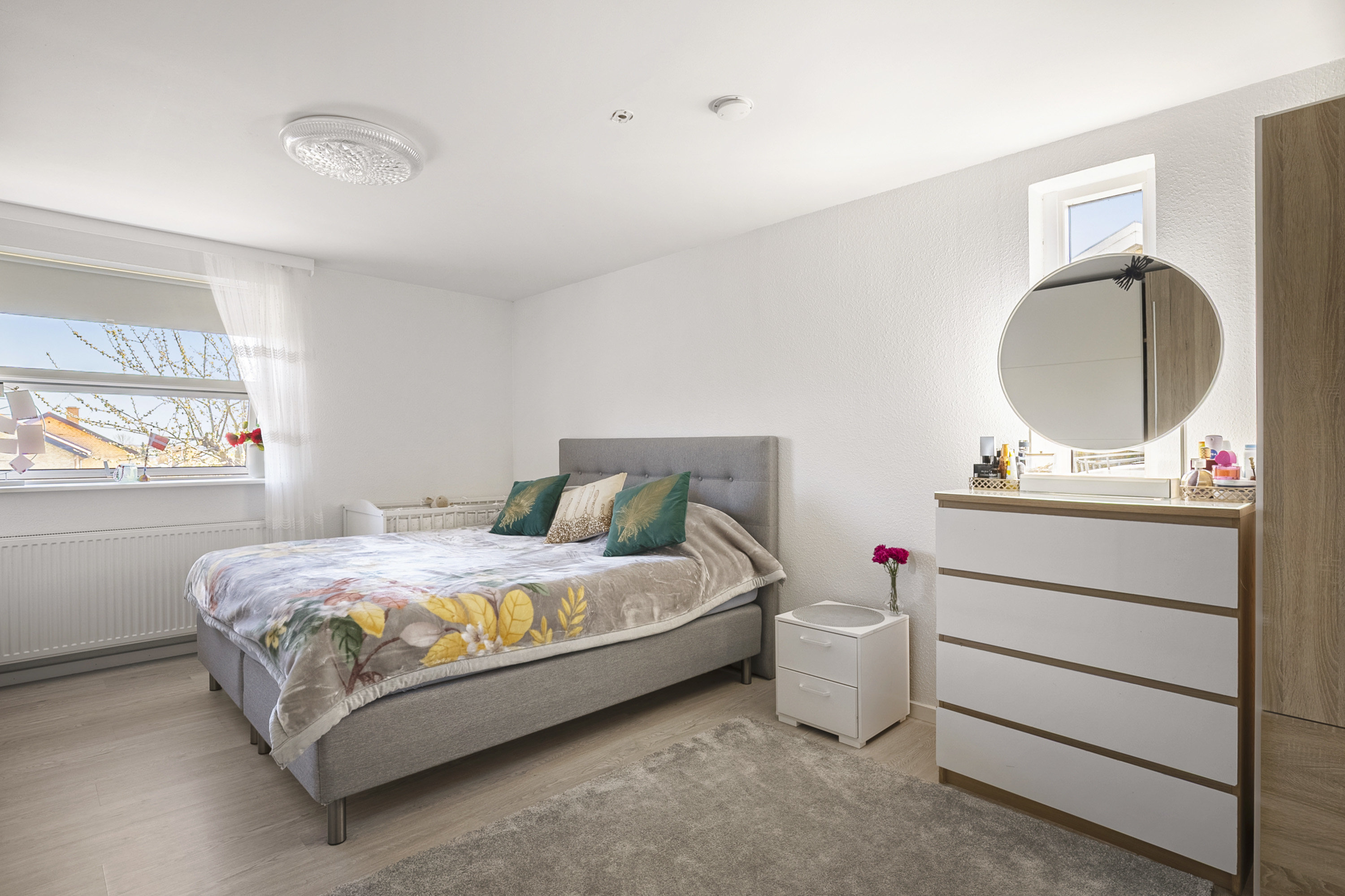 Fremhævet soveværelse billede i fuldskærmstilstand. Billede af Stenvænget 7, 5330 Munkebo