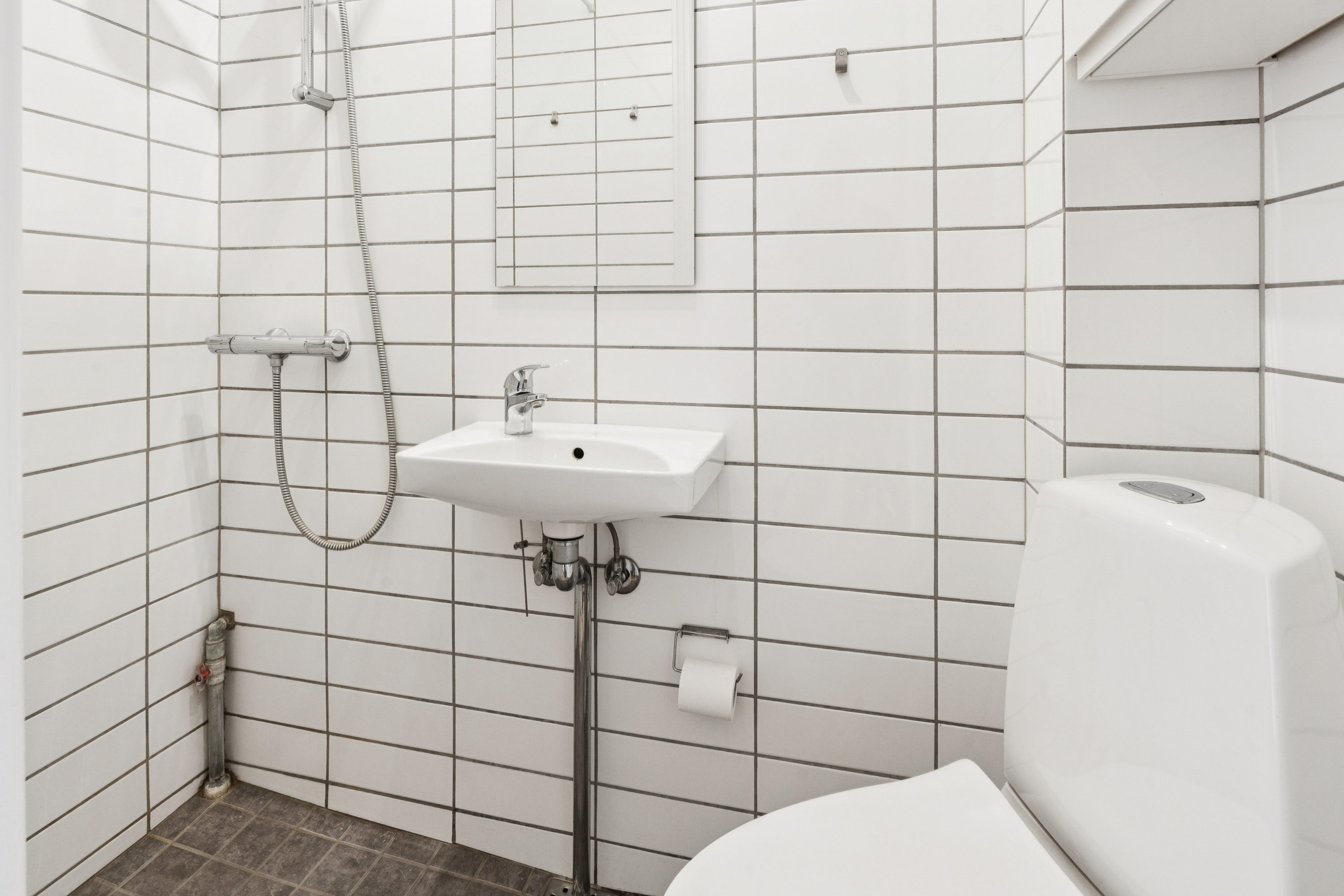 Fremhævet badeværelse billede i fuldskærmstilstand. Billede af Absalonsgade 23, 4. th., 9000 Aalborg