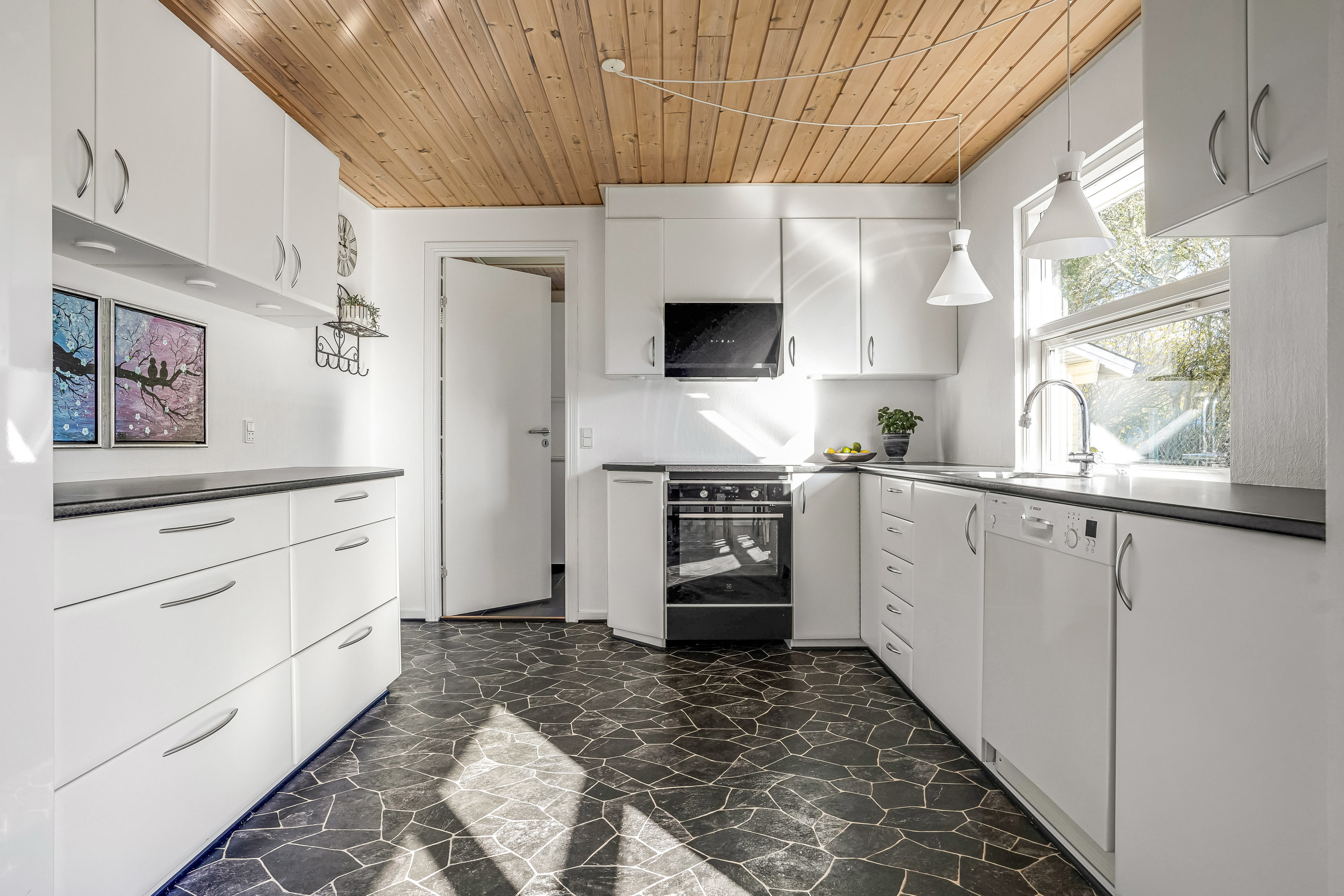 Fremhævet køkken billede i fuldskærmstilstand. Billede af Lundevej 26, Gelsted, 5591 Gelsted