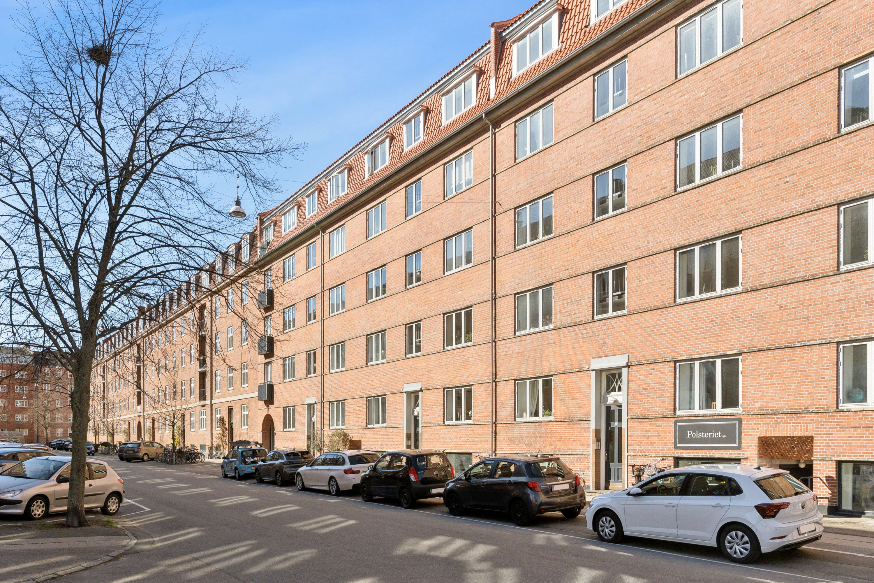 Fremhævet andet billede i fuldskærmstilstand. Billede af Lange-Müllers Gade 17, st.. th., 2100 København Ø