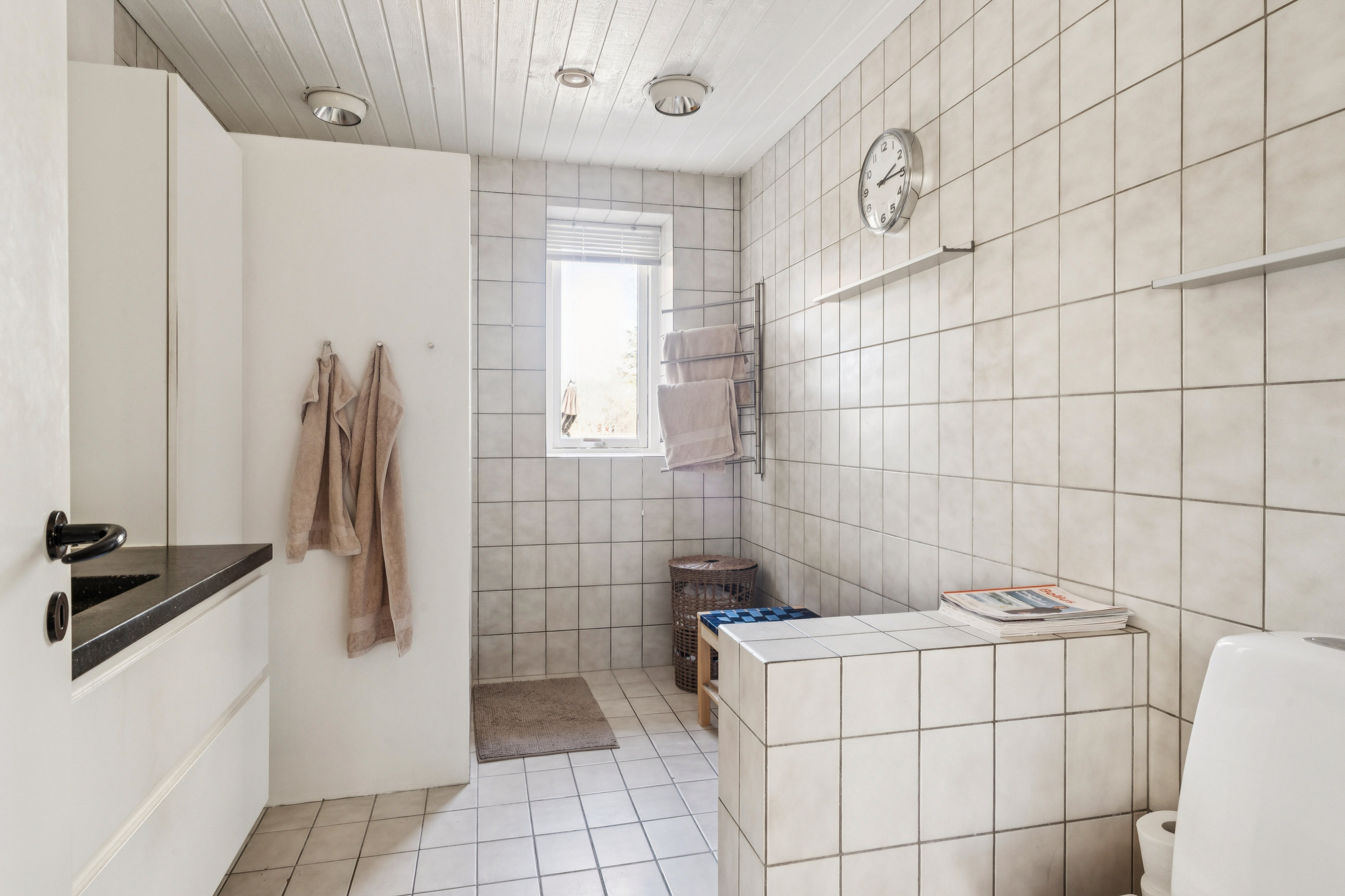 Fremhævet badeværelse billede i fuldskærmstilstand. Billede af Nørre Tranders Vej 87, Vejgaard, 9000 Aalborg