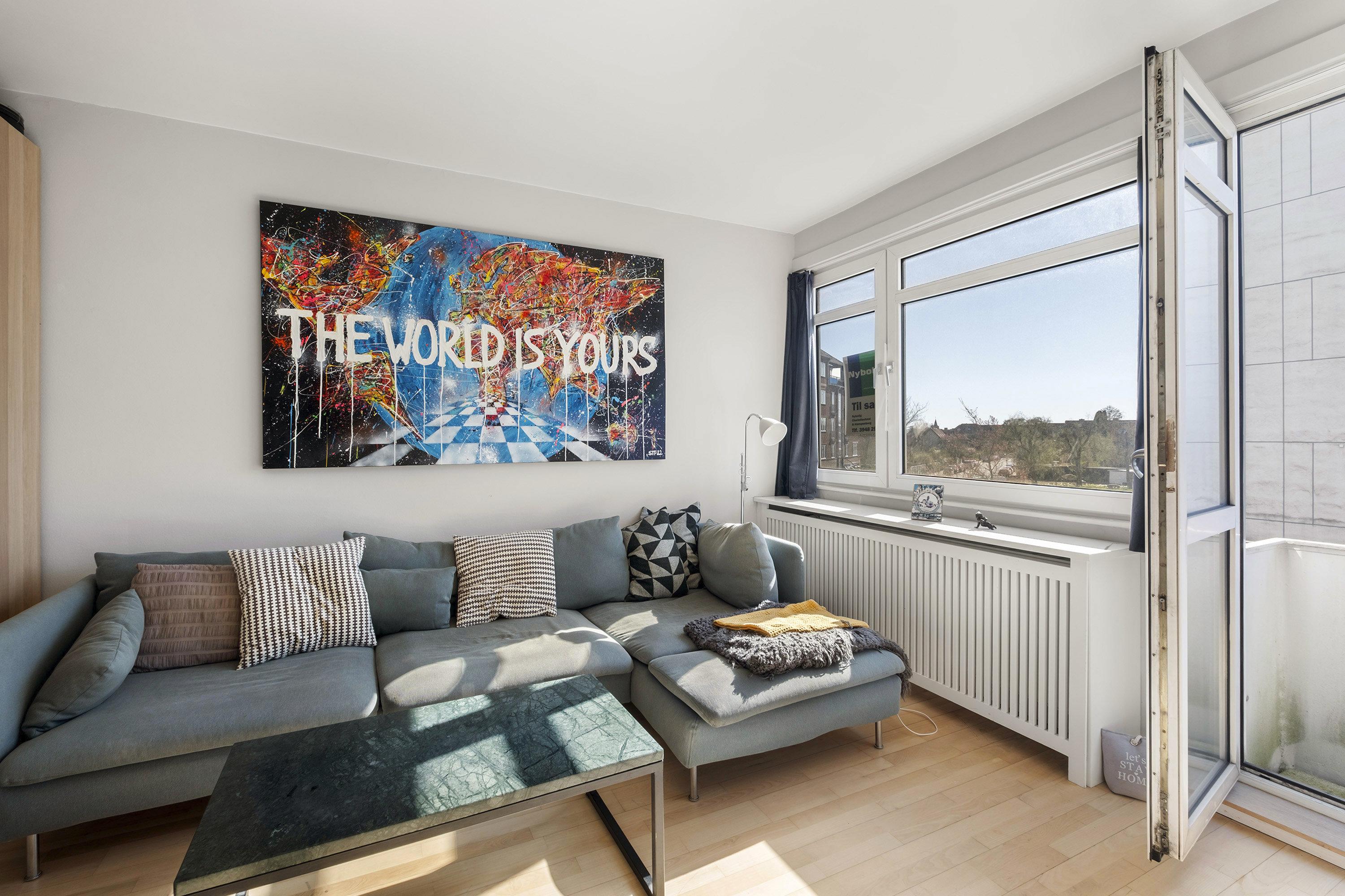 Fremhævet stue billede i fuldskærmstilstand. Billede af Ordrupvej 46B, 2. tv., 2920 Charlottenlund