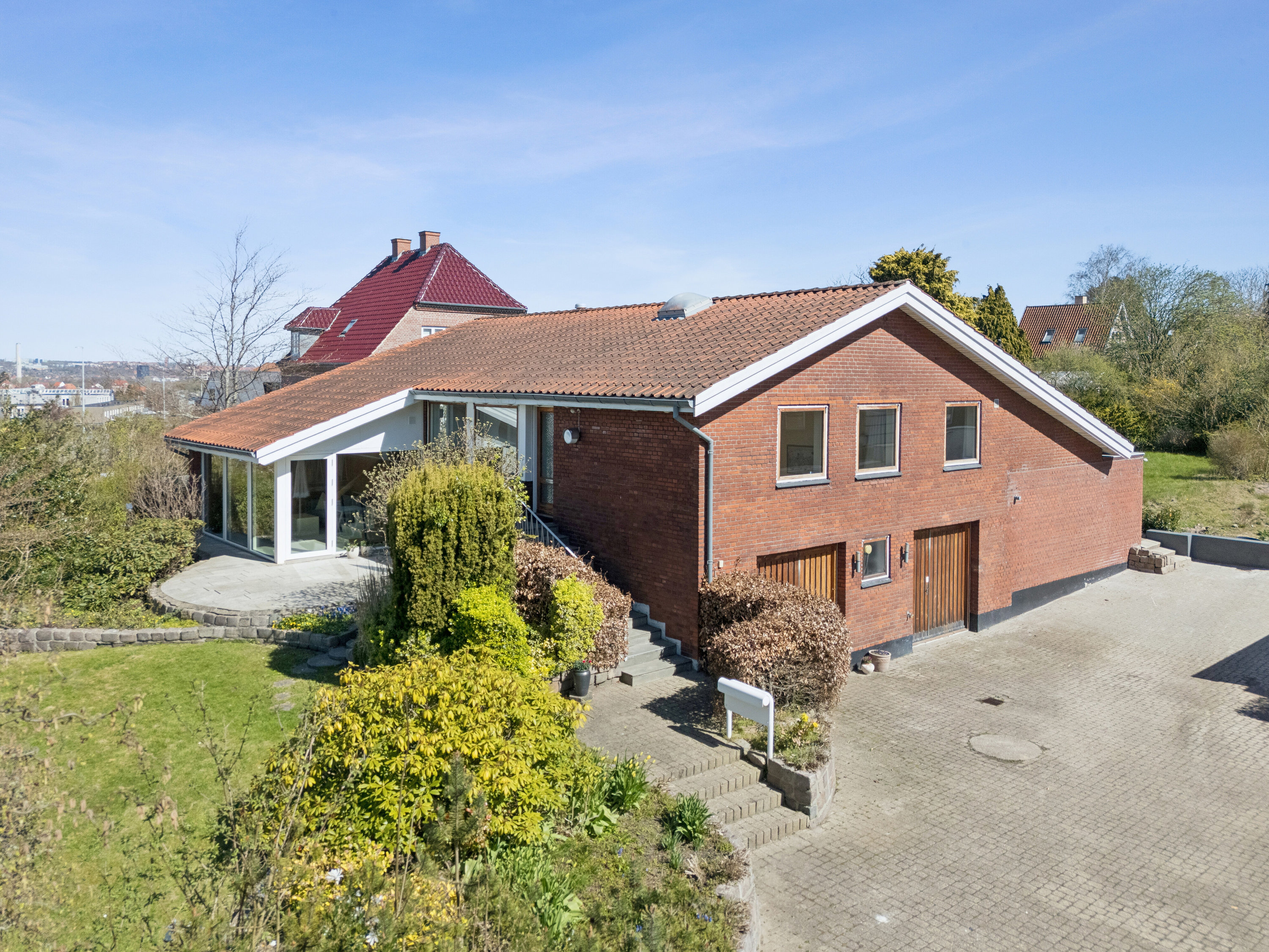 Fremhævet ejendommen billede i fuldskærmstilstand. Billede af Christian X's Vej 95, 8260 Viby J