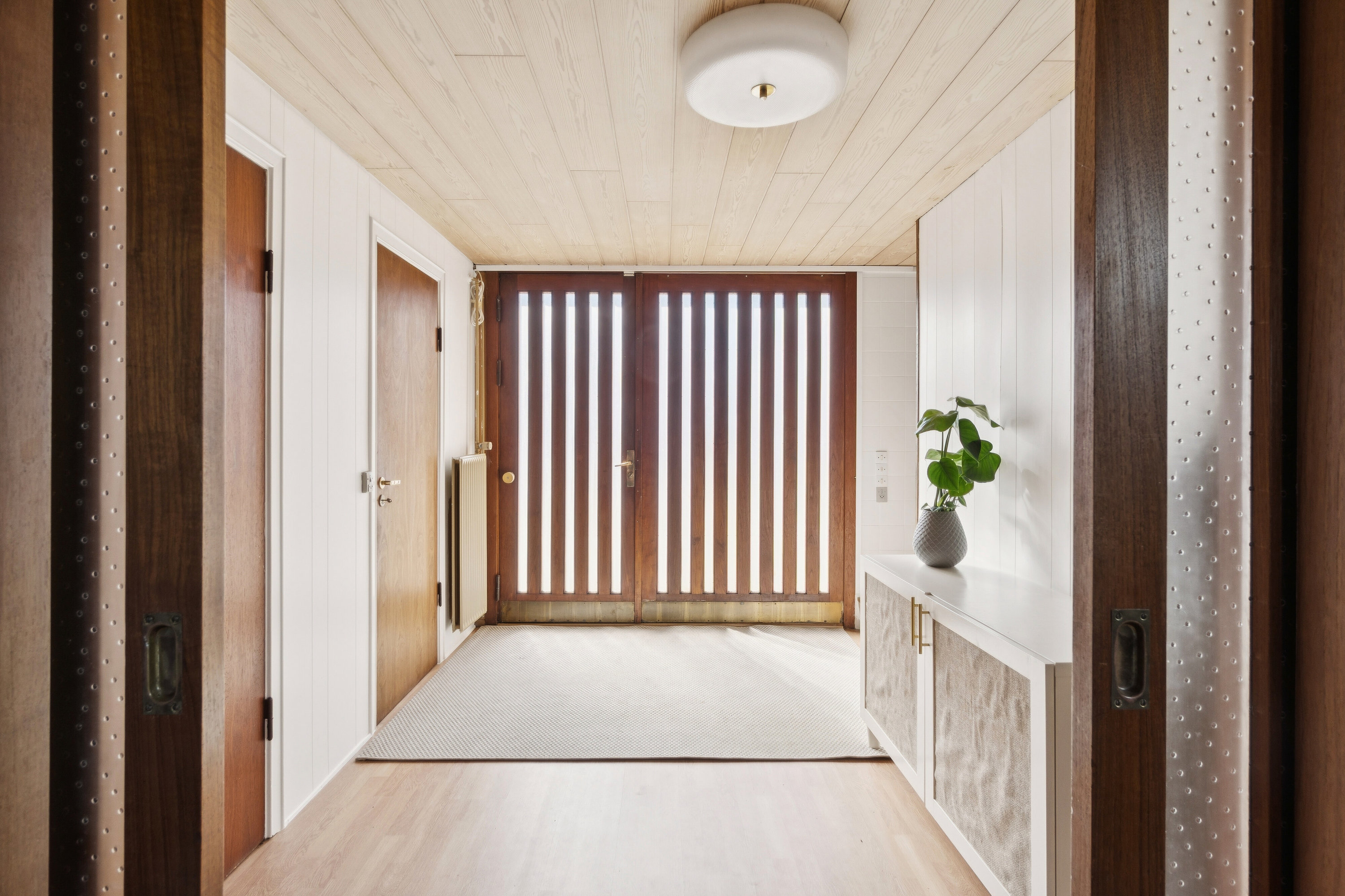 Fremhævet gang billede i fuldskærmstilstand. Billede af Christian X's Vej 95, 8260 Viby J