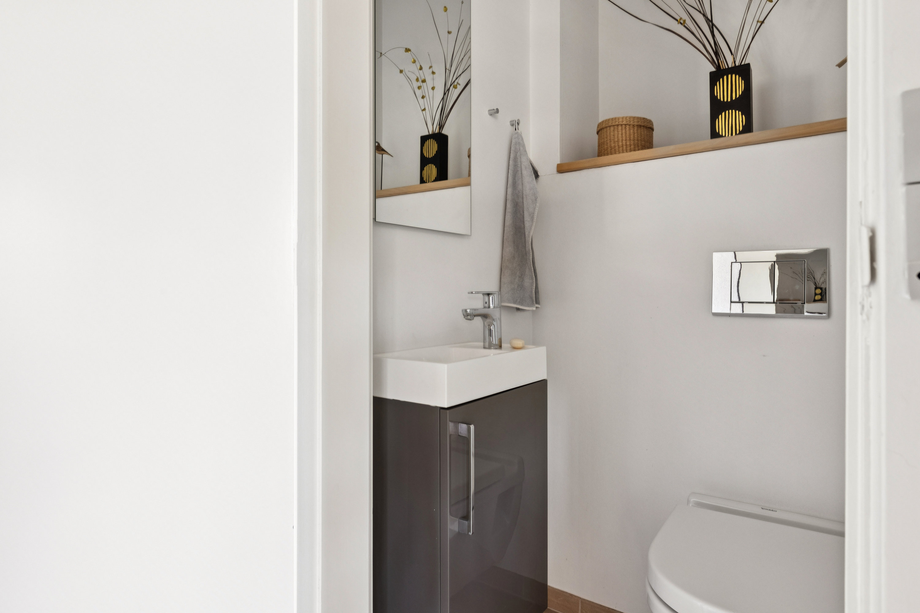 Fremhævet wc billede i fuldskærmstilstand. Billede af Rosenhøjvej 22, Ugelbølle, 8410 Rønde